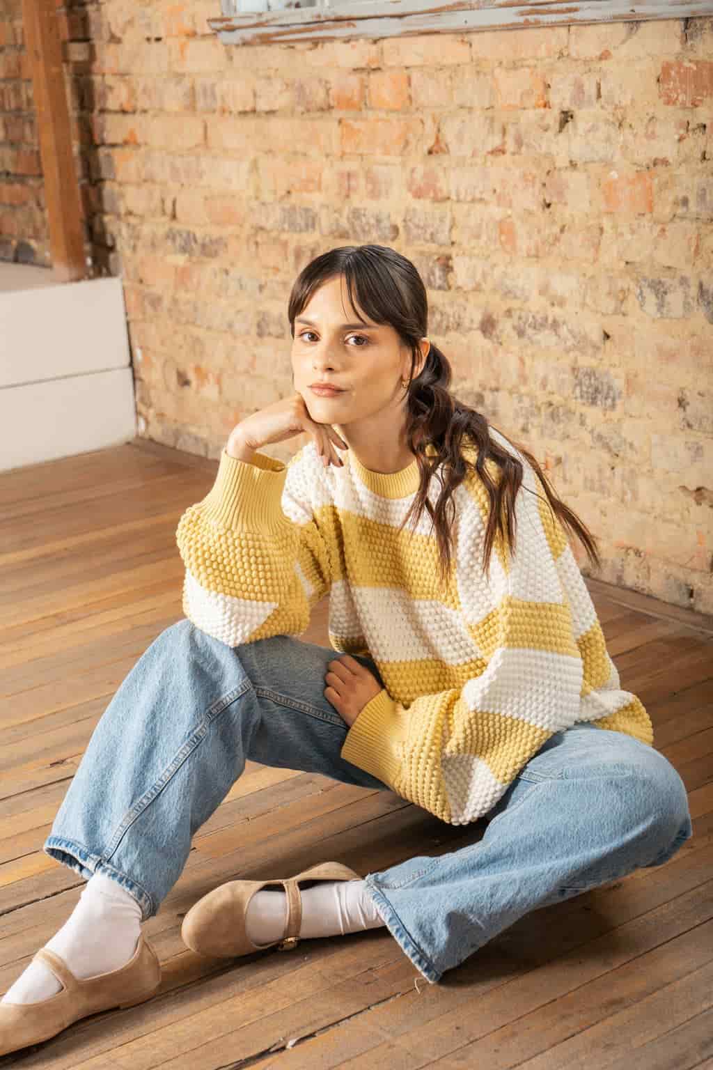 Sweater Bolitas Amarillo y Crudo - miniatura 5