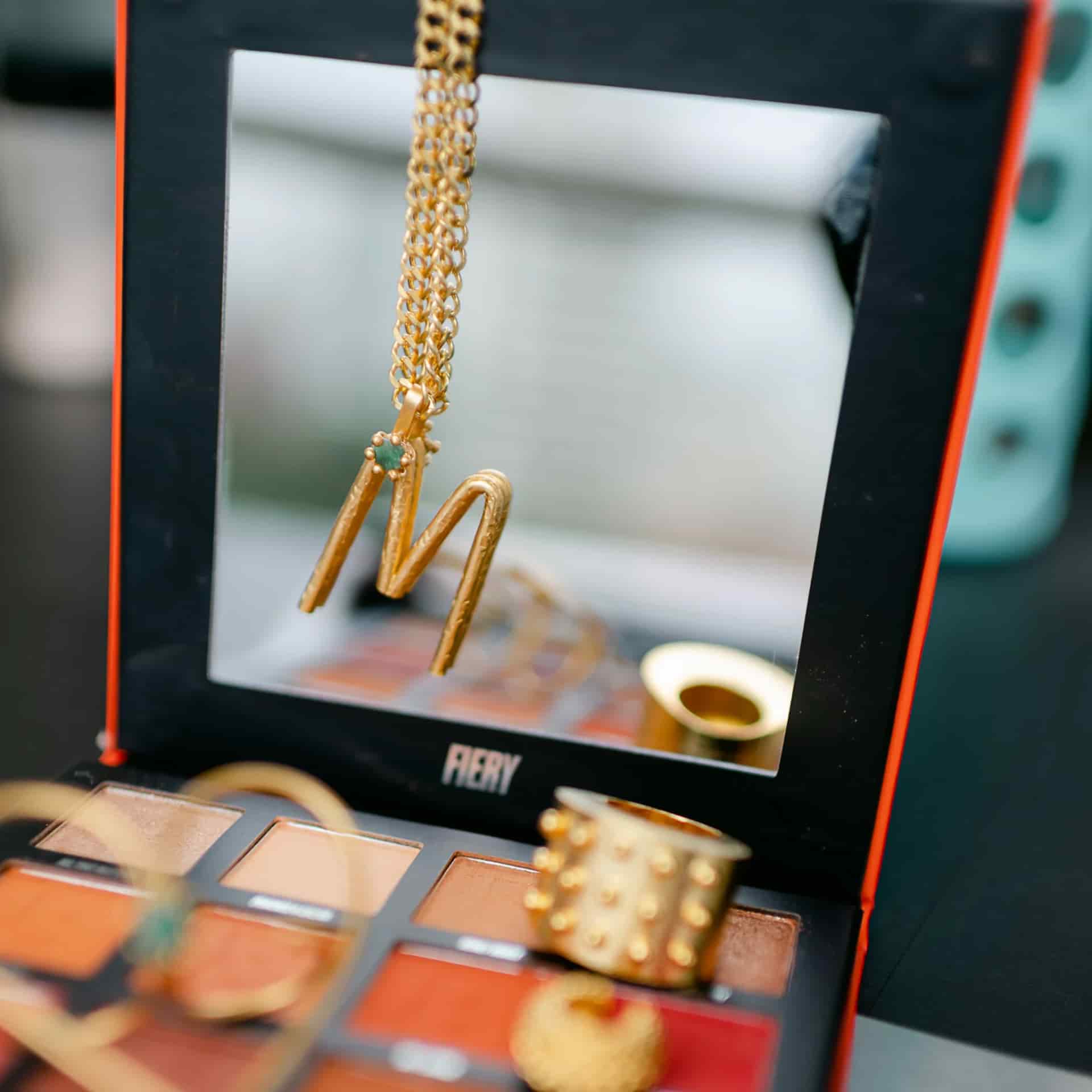 Bling Letter Necklace - miniatura 4