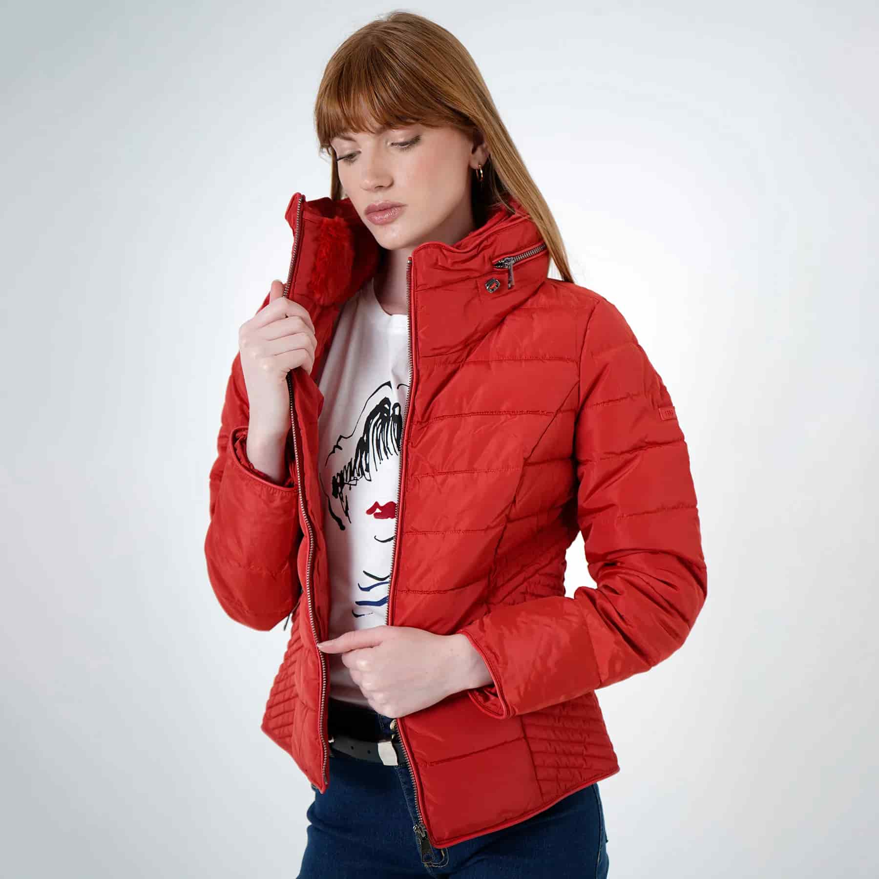 Chaqueta acolchada cuello alto con capucha interna - miniatura 50