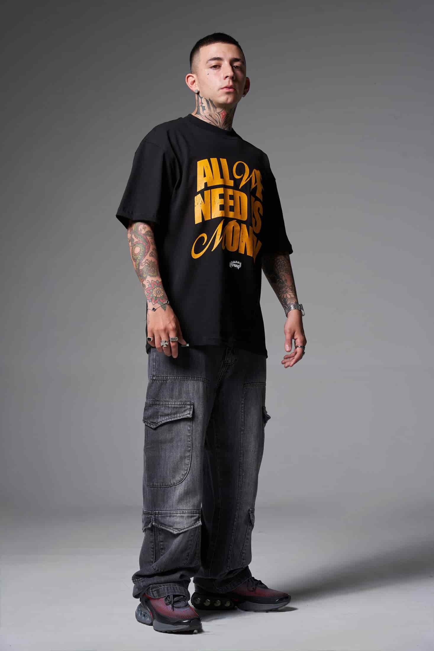 JEANS BAGGY 8 BOLSILLOS PARCHE GRIS OSCURO - miniatura 1