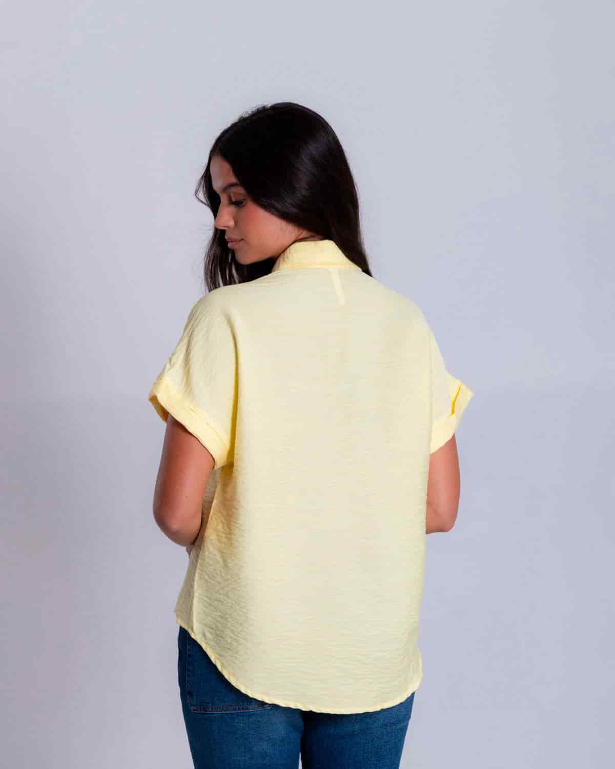 Camisa amarilla manga corta para mujer - miniatura 3