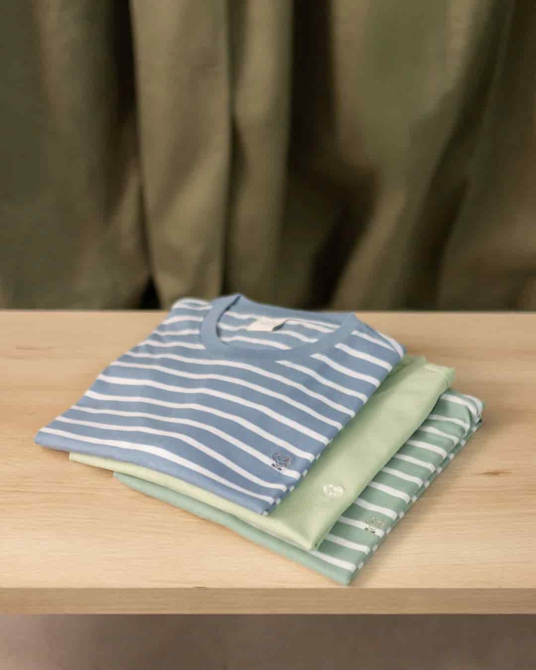 Bundle 3 Camisetas Antimanchas - miniatura 1