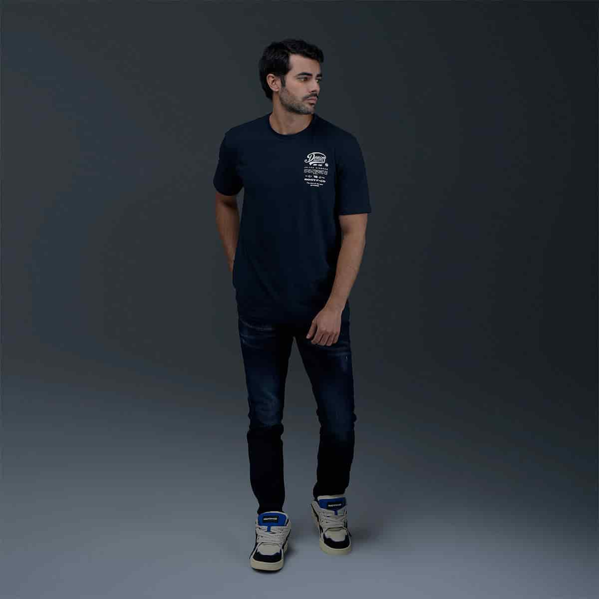 Camiseta Regular Negra - miniatura 4