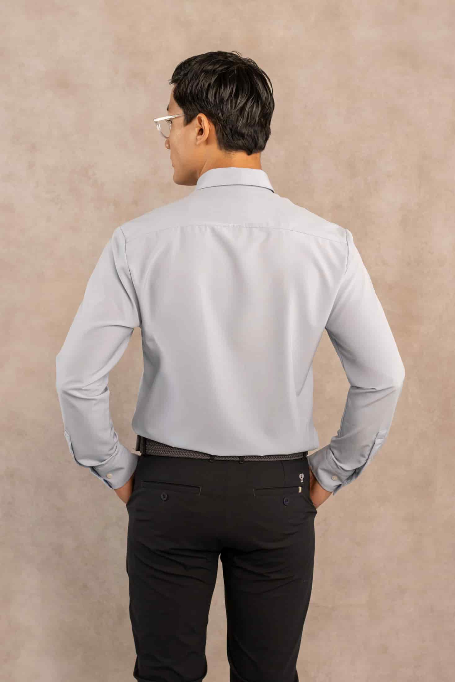 Camisa Performance Antiarrugas Gris Stone - miniatura 3