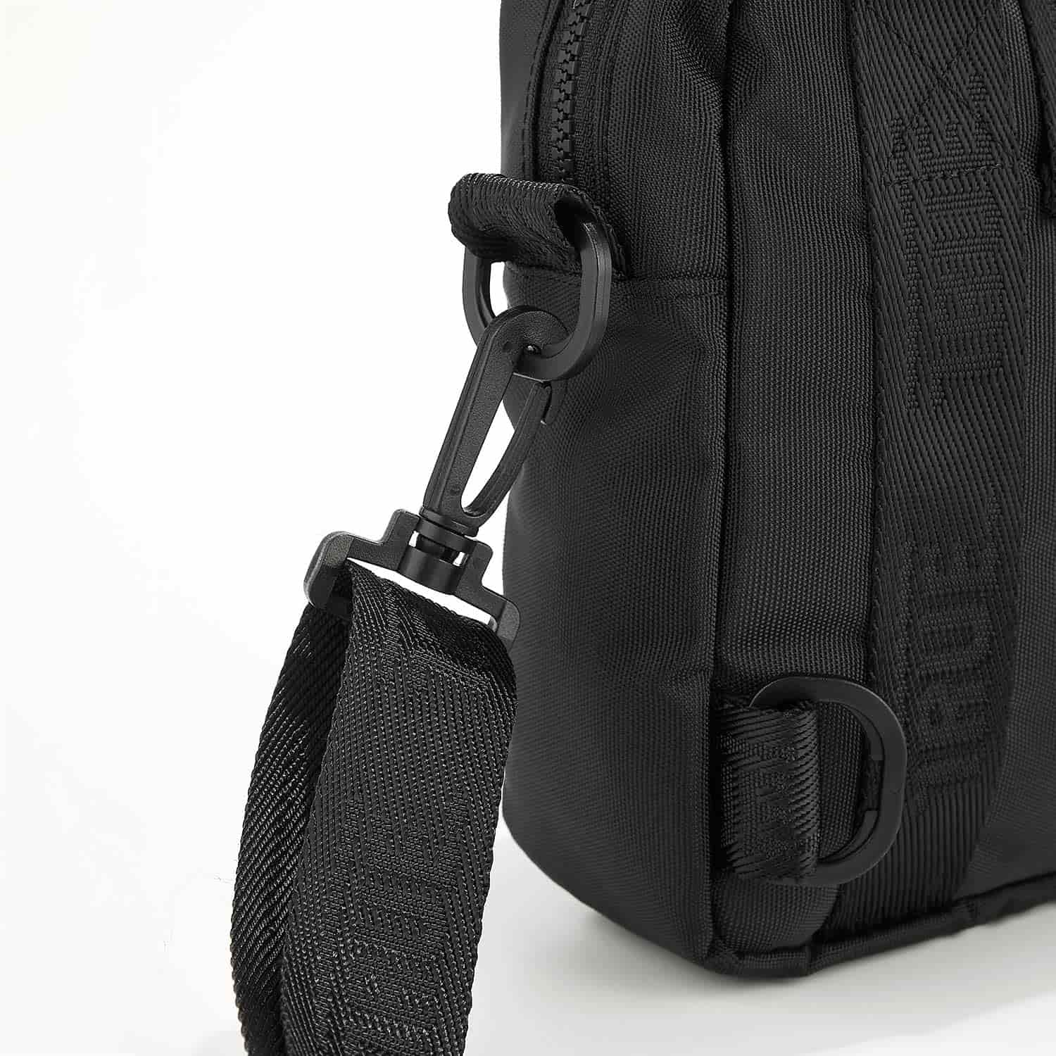 True Classic Crossbody Bag - Black - miniatura 6