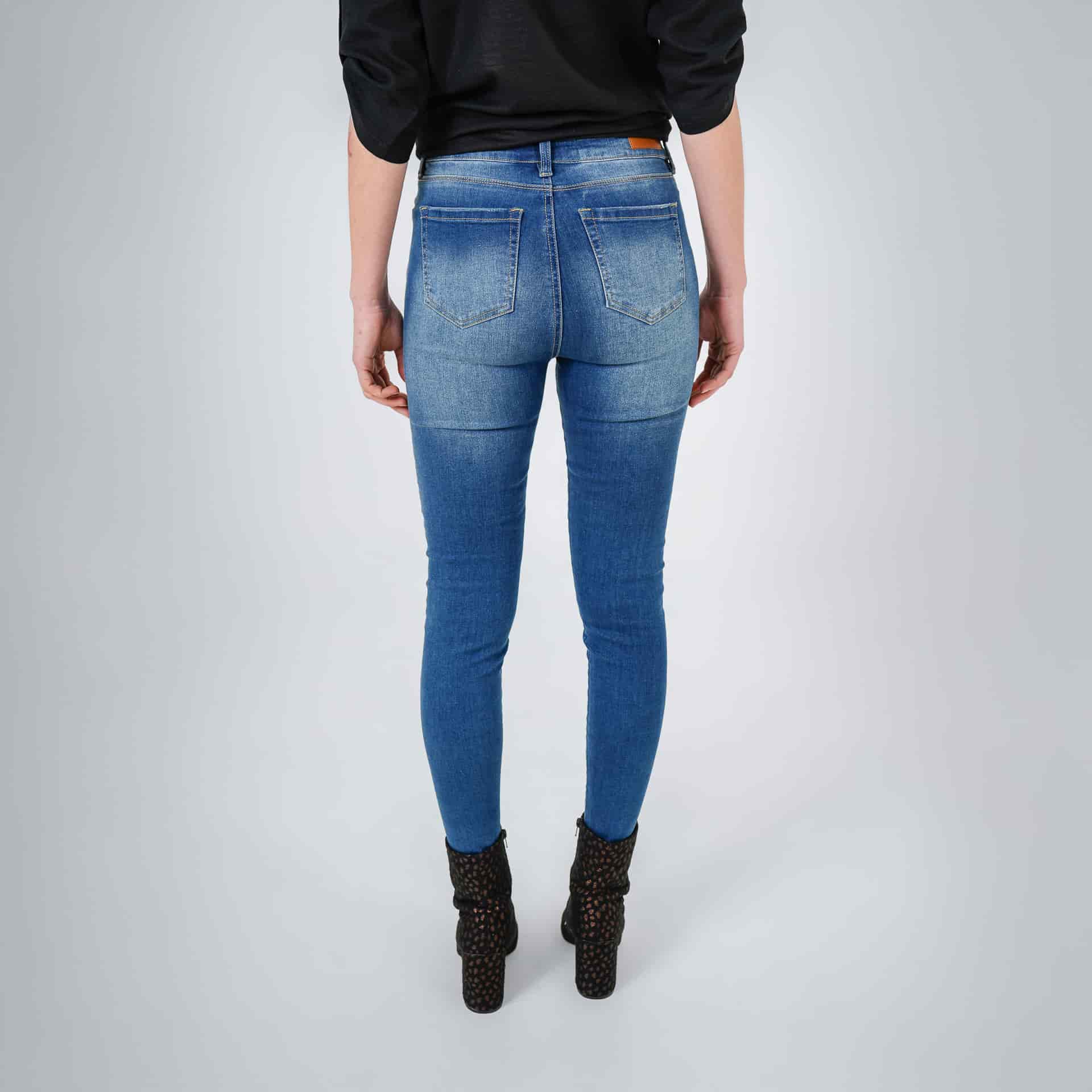 Jean diva bota skinny tiro medio - miniatura 3