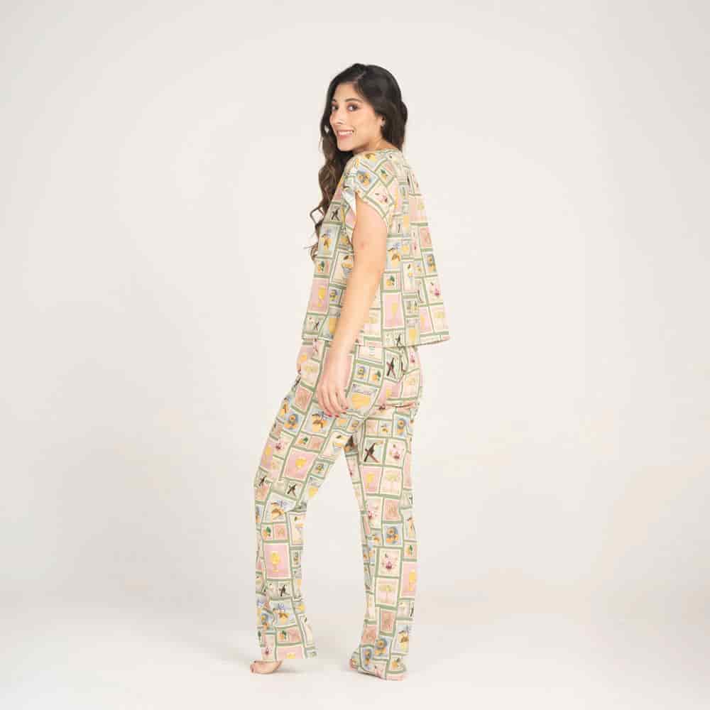 Conjunto de Pijama Pantalón Largo Estampilla. - miniatura 2