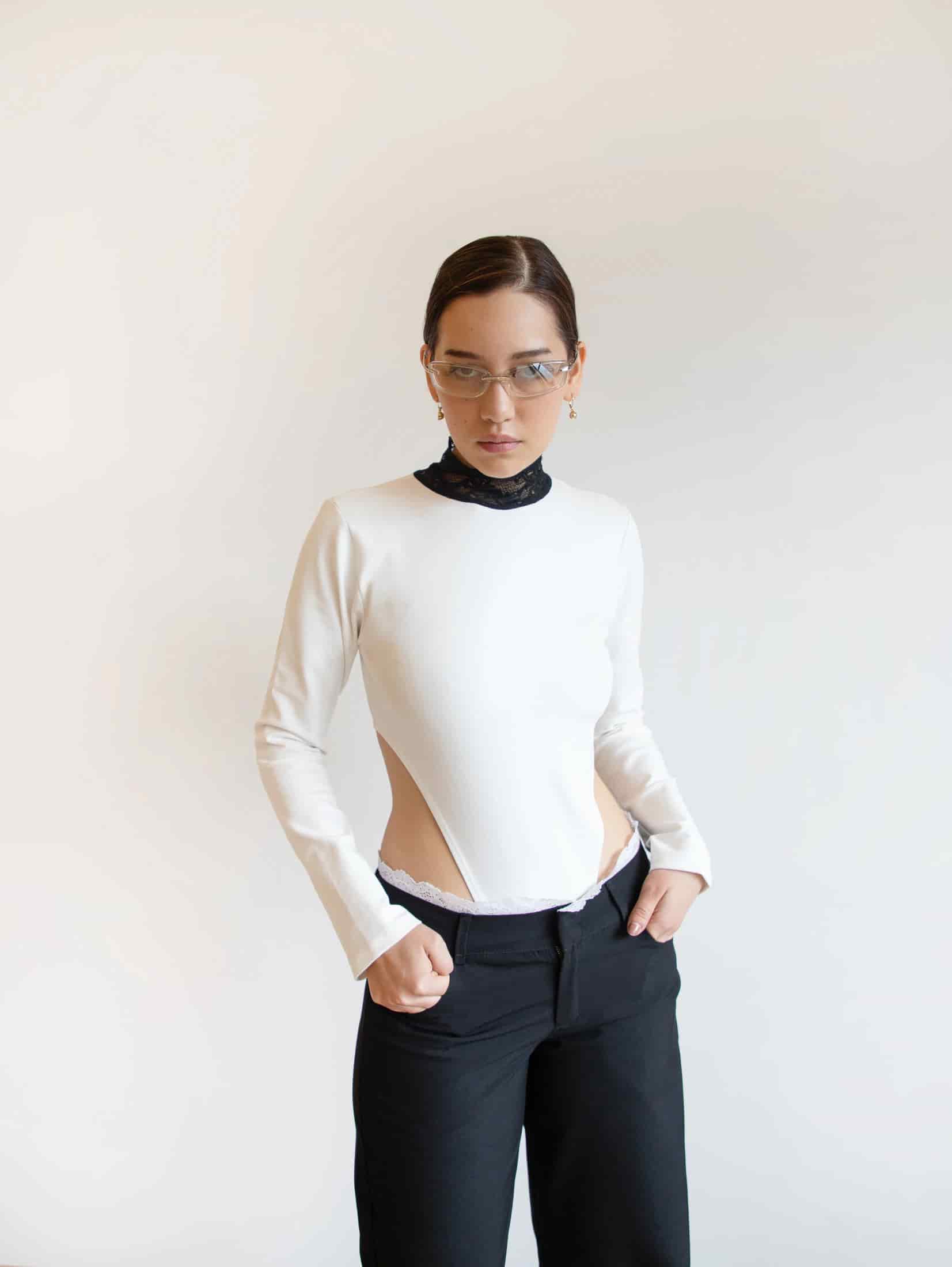 L Body White - miniatura 1