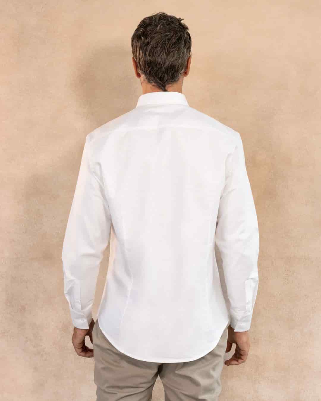Camisa Antimanchas Oxford Blanca Logo Azul Oscuro- Talla Regular - miniatura 3
