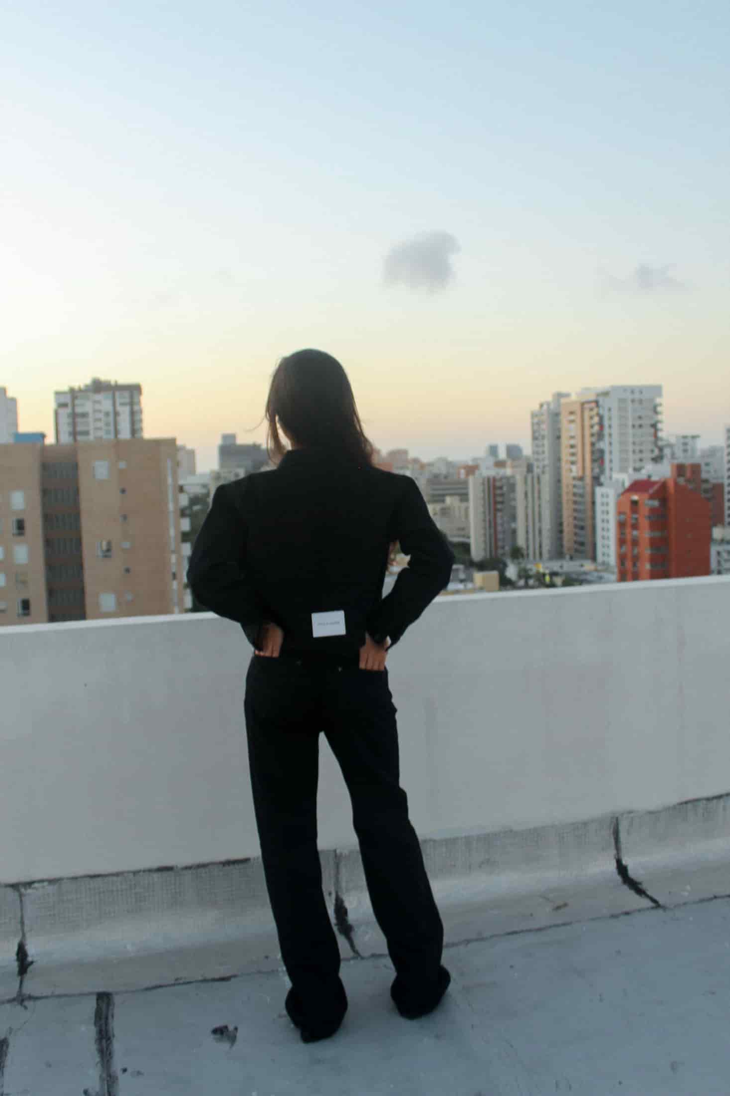 Black Jacket - miniatura 3
