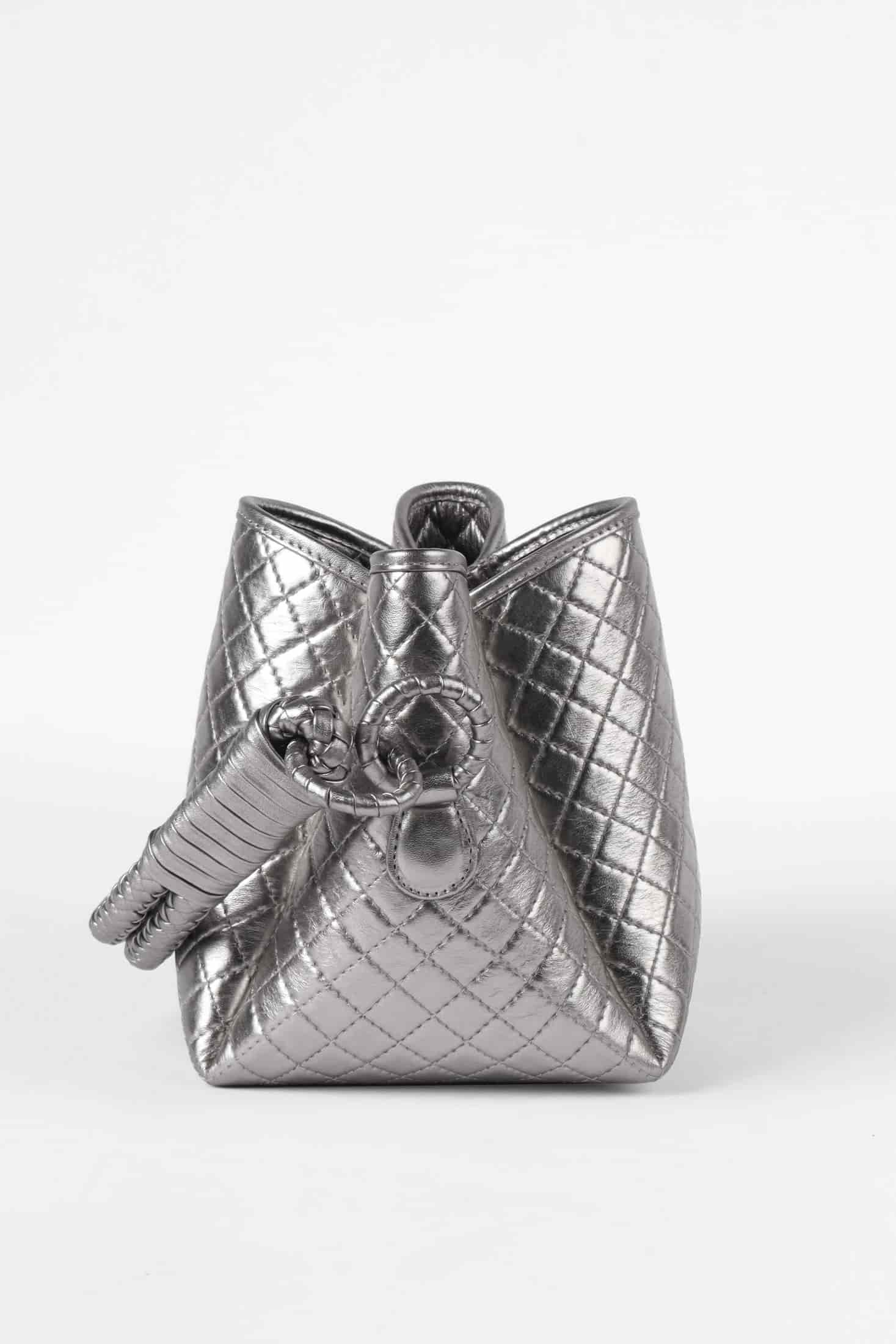 Tulip Mini Bucket Bag, Titanium. Limited Edition - miniatura 2