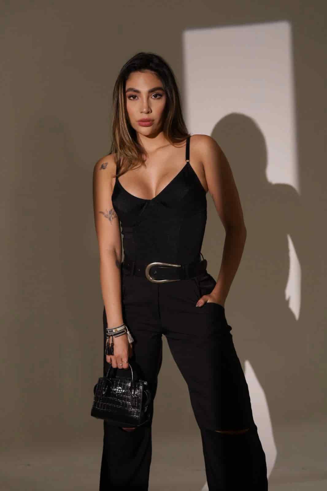 Body Adriana - miniatura 1