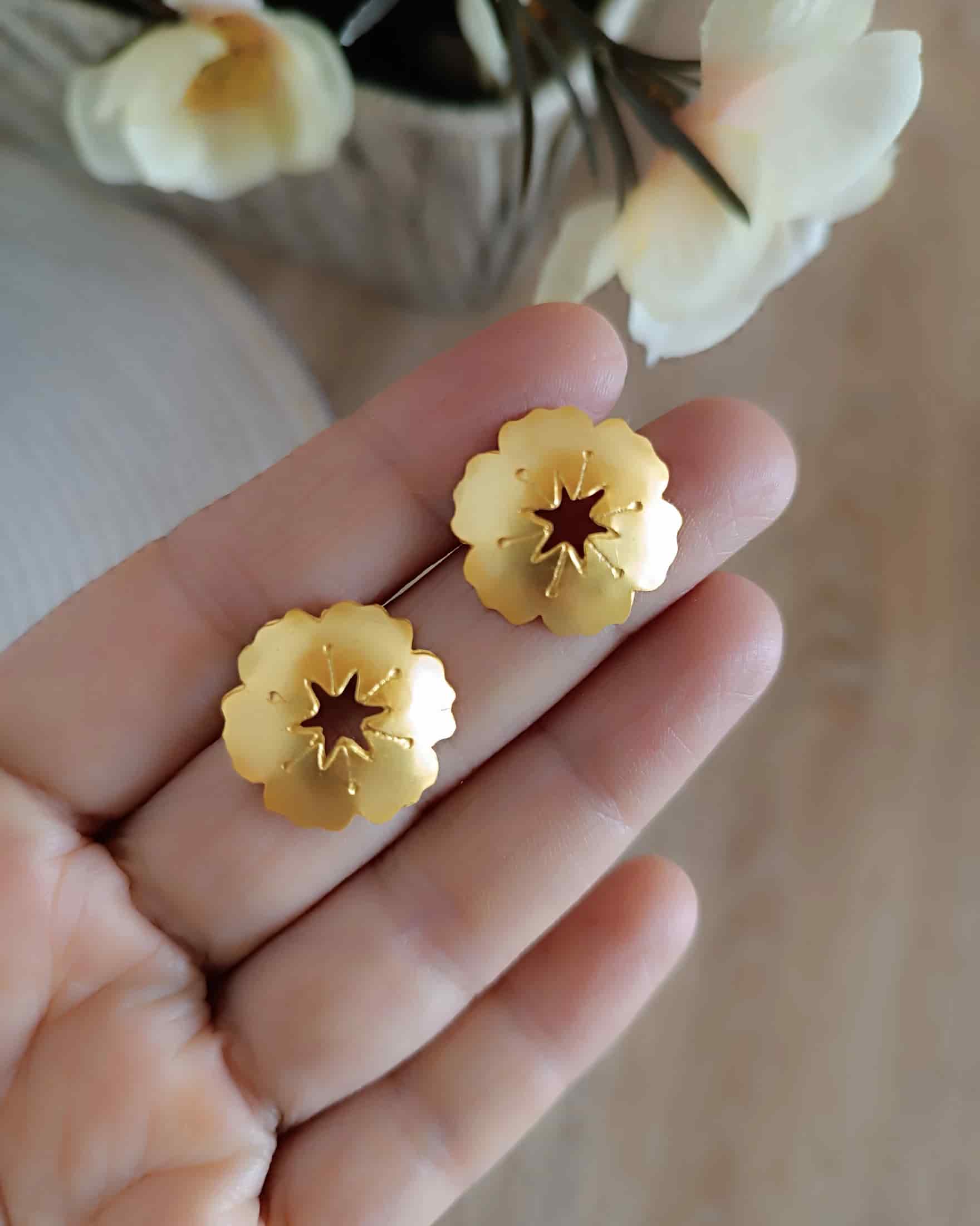 Aretes topos básicos Nala - miniatura 3