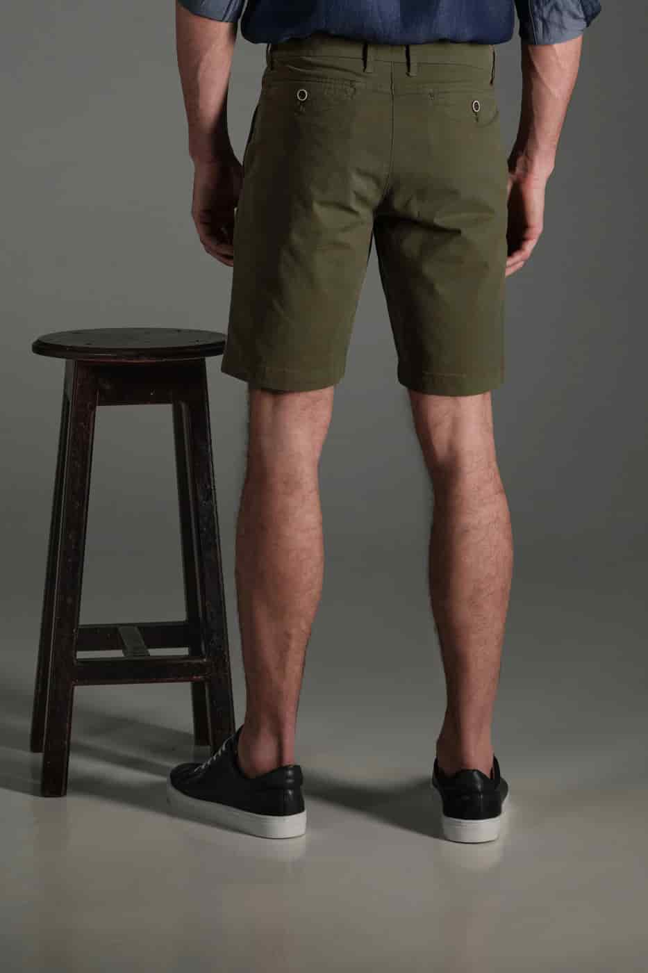 Bermuda Chino Slim Dril Verde Militar - miniatura 4