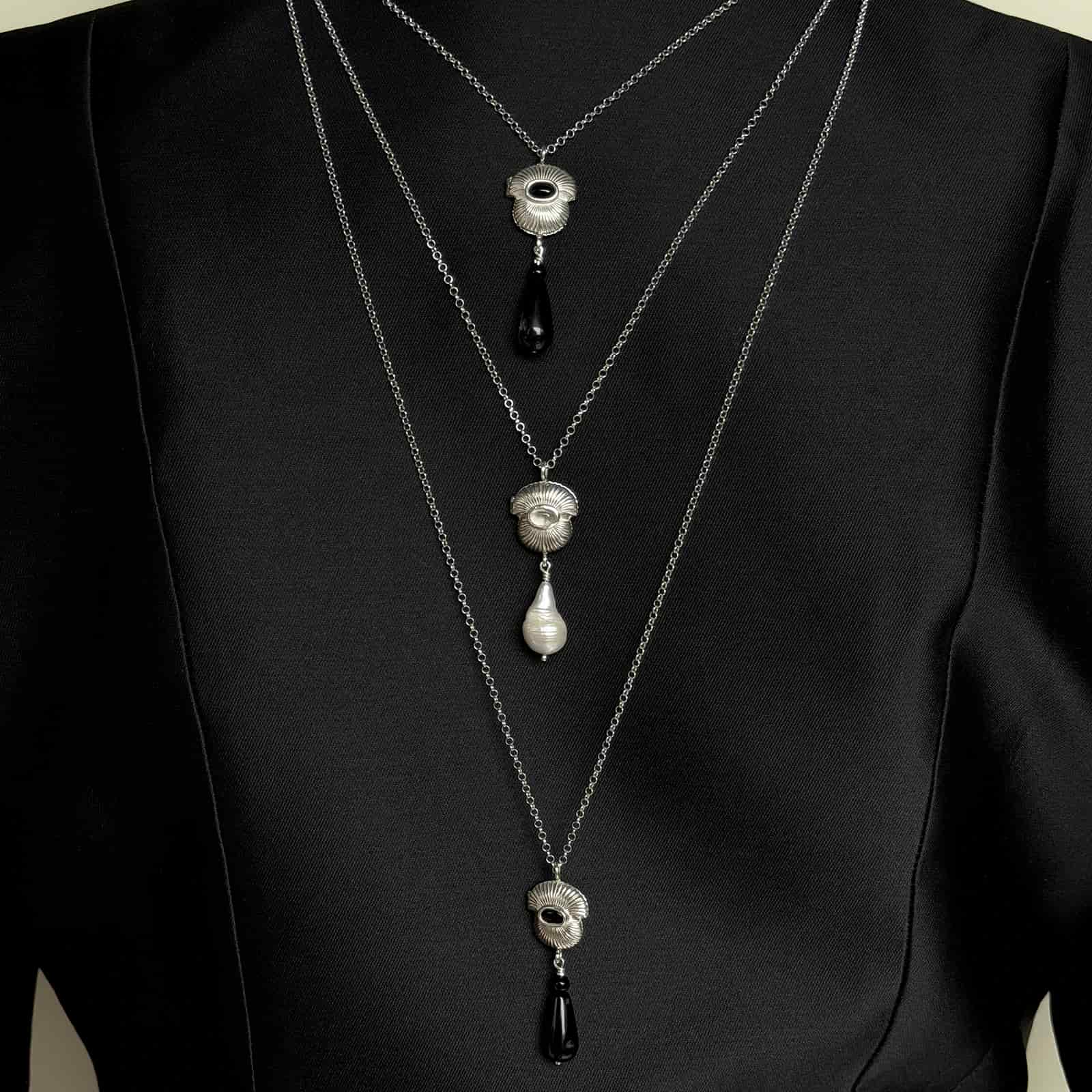 Collar Relicario Oda Ónix - miniatura 2