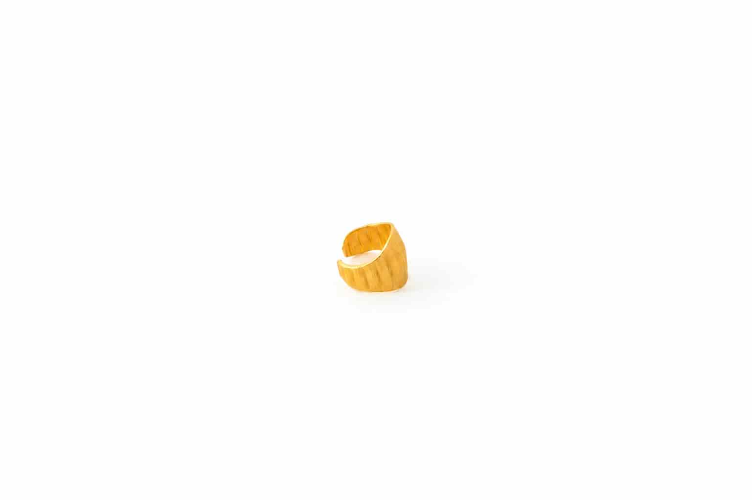 Ear cuff Refugio dorado - miniatura 1