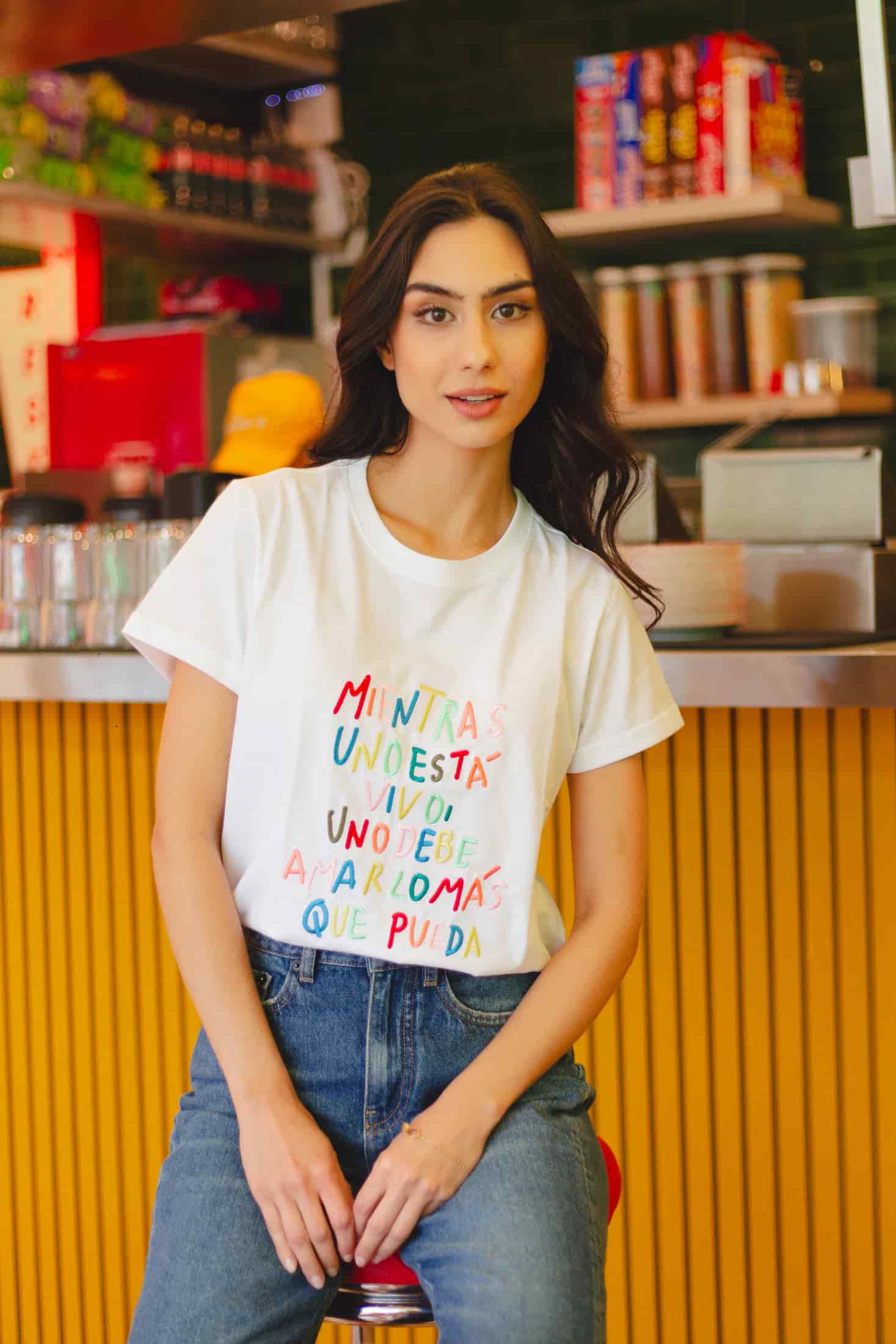 Baile Inolvidable Embroidered Oversized Tee - miniatura 1