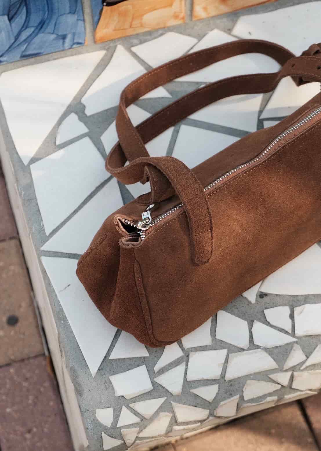 Bolso Totem Bag de cuero gamuza | Miel - miniatura 4