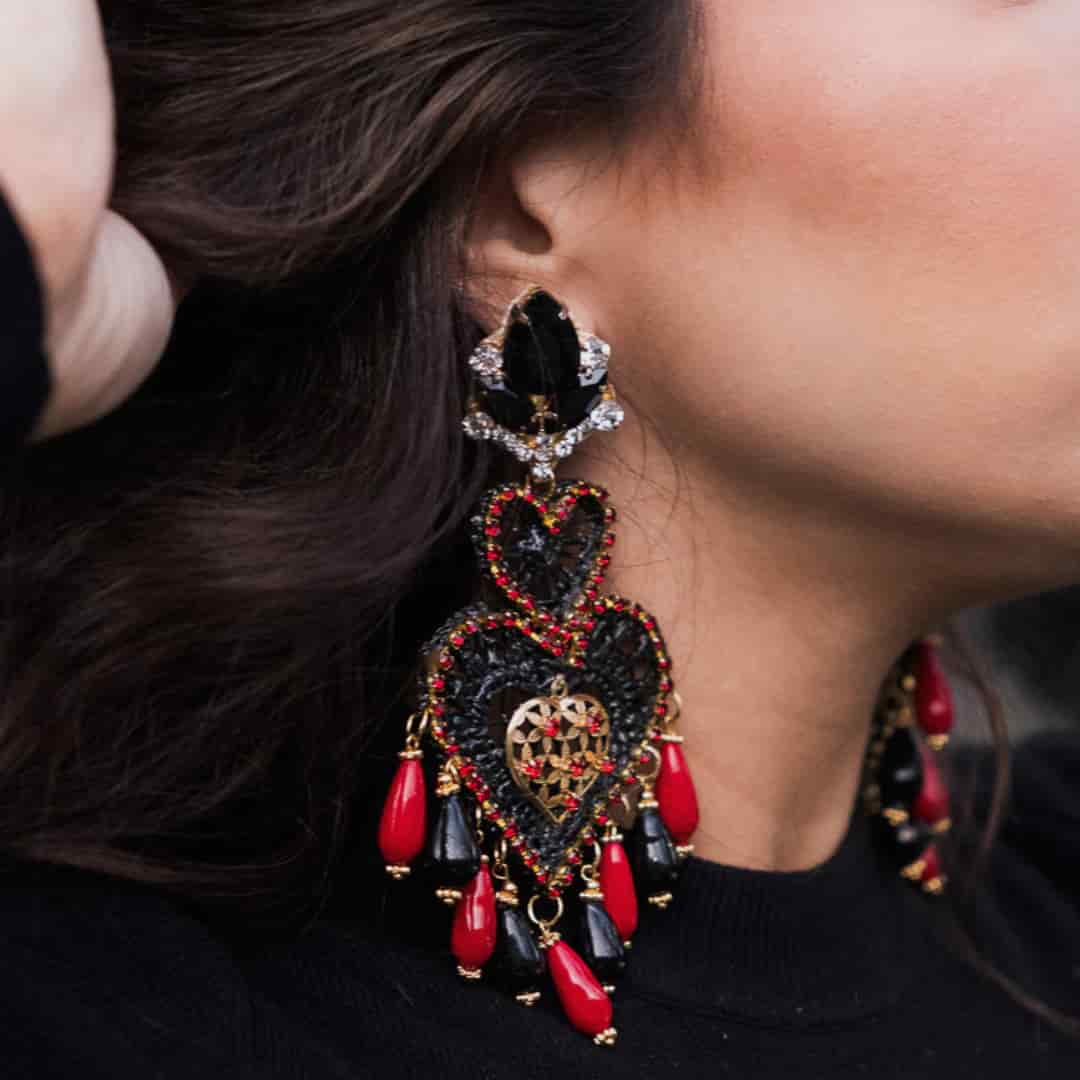 Black & Red Heart Earrings - miniatura 2