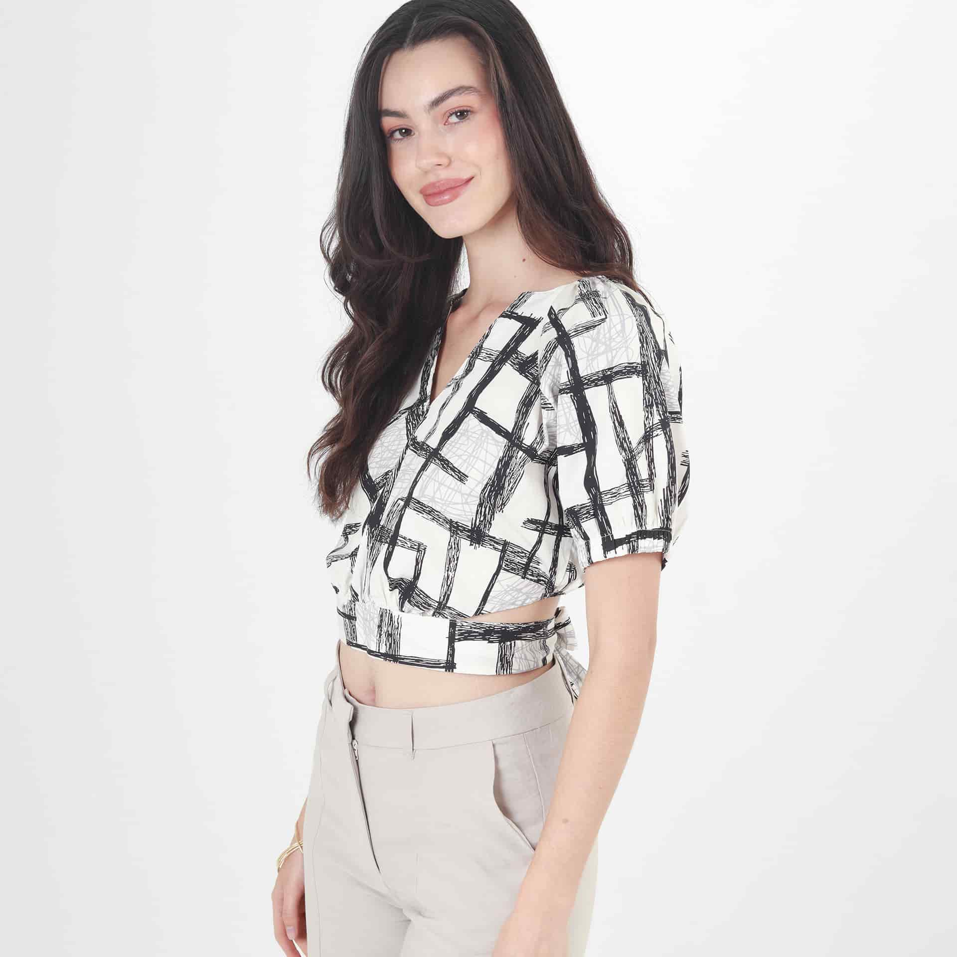 Blusa Cuello V Manga Corta - miniatura 1