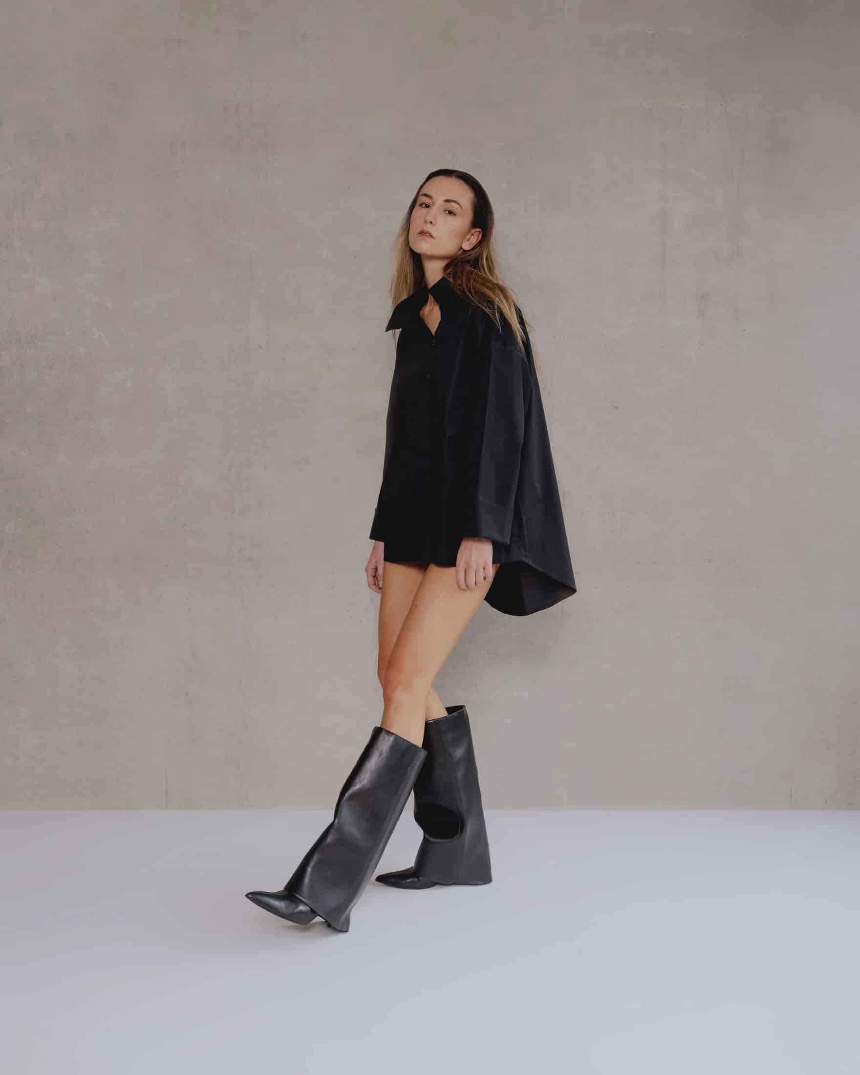 Asymmetric Black Shirt - miniatura 3