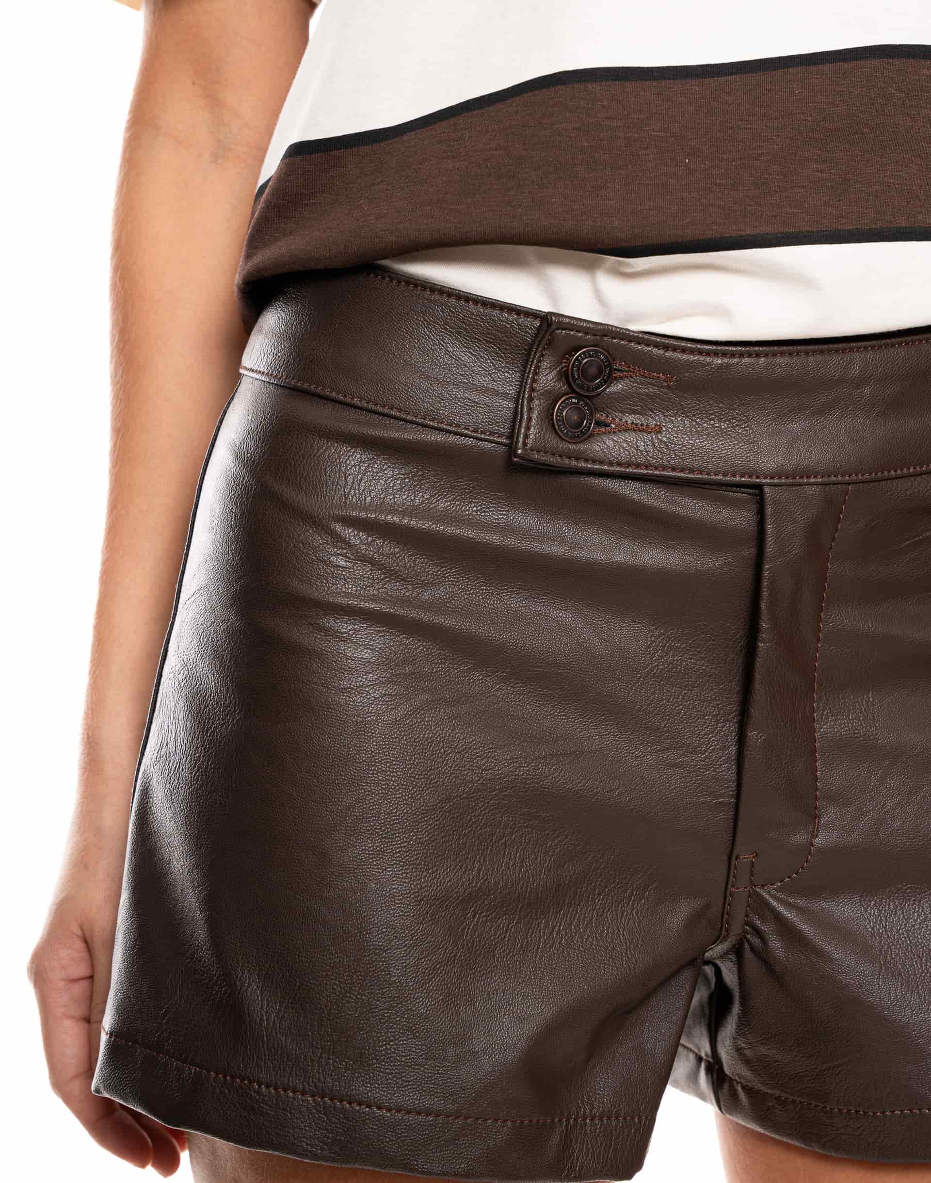 Shorts Tiro Bajo Sintético Café - miniatura 8