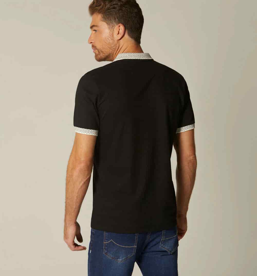 Polo para hombre con cuello con diseño - miniatura 5