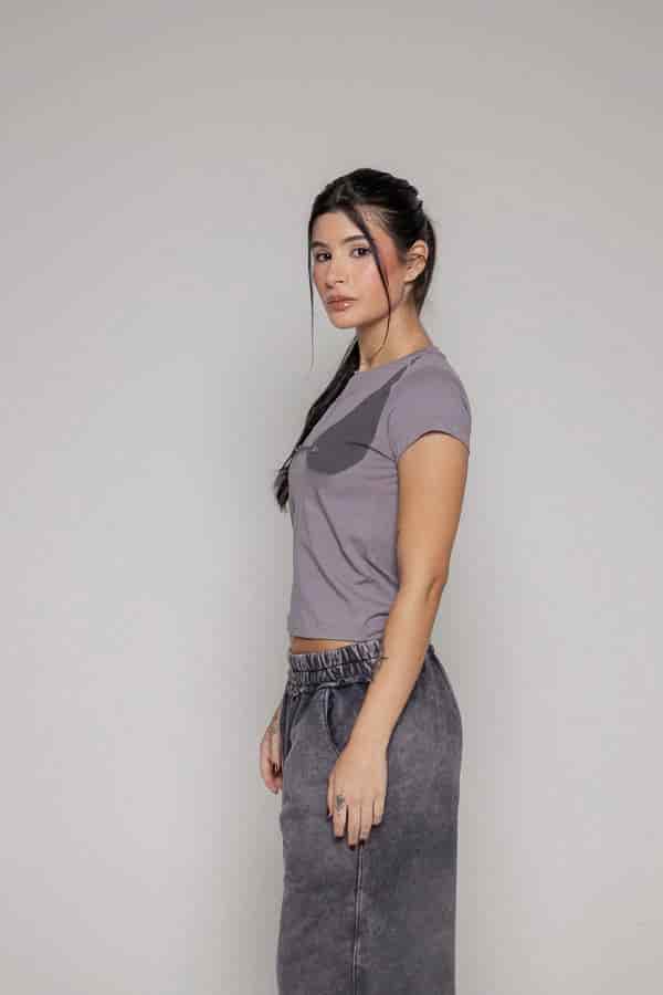 Crop T-Shirt boobs Unspeakable-Gris - miniatura 7