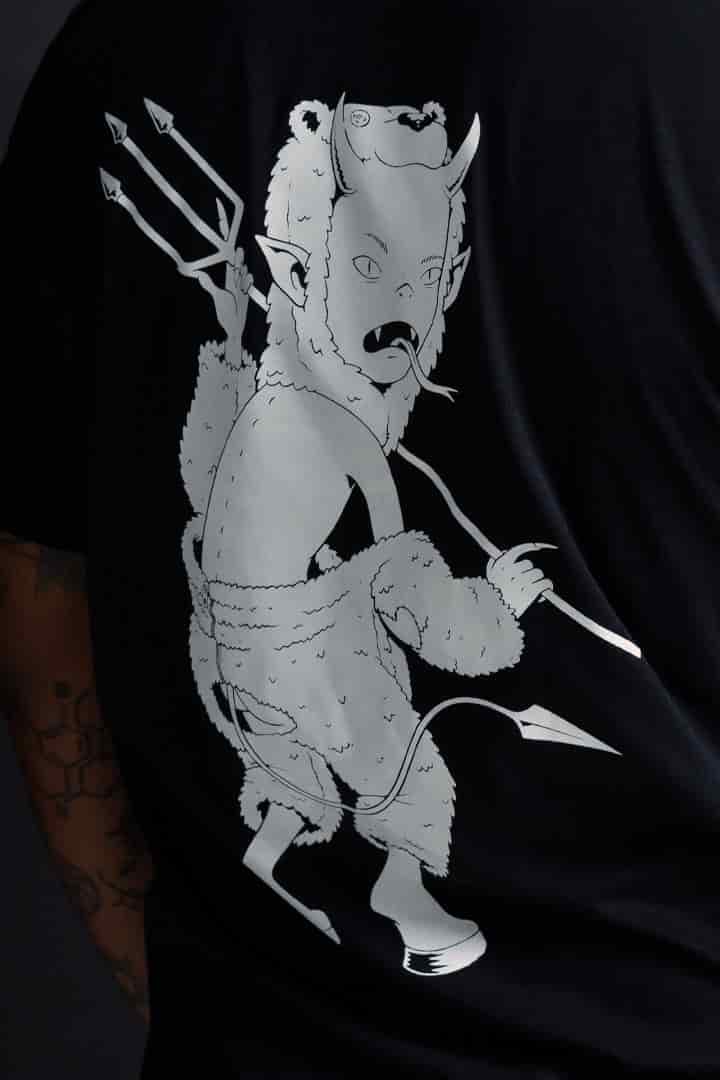 Camiseta diablo disfrazado de oso - miniatura 3