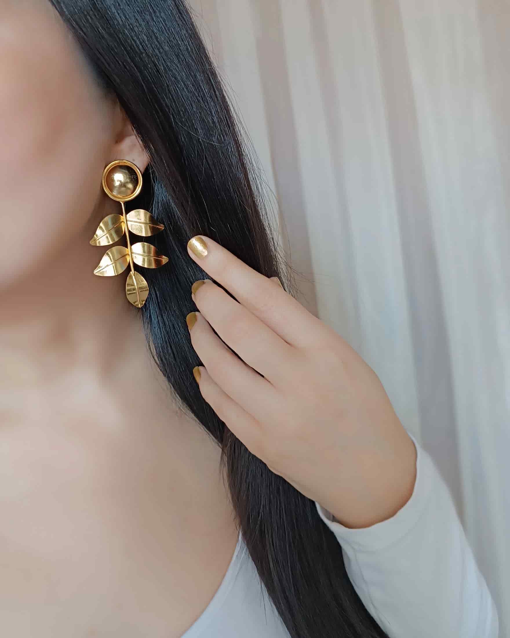 Aretes largos rama hojas Dina - miniatura 5
