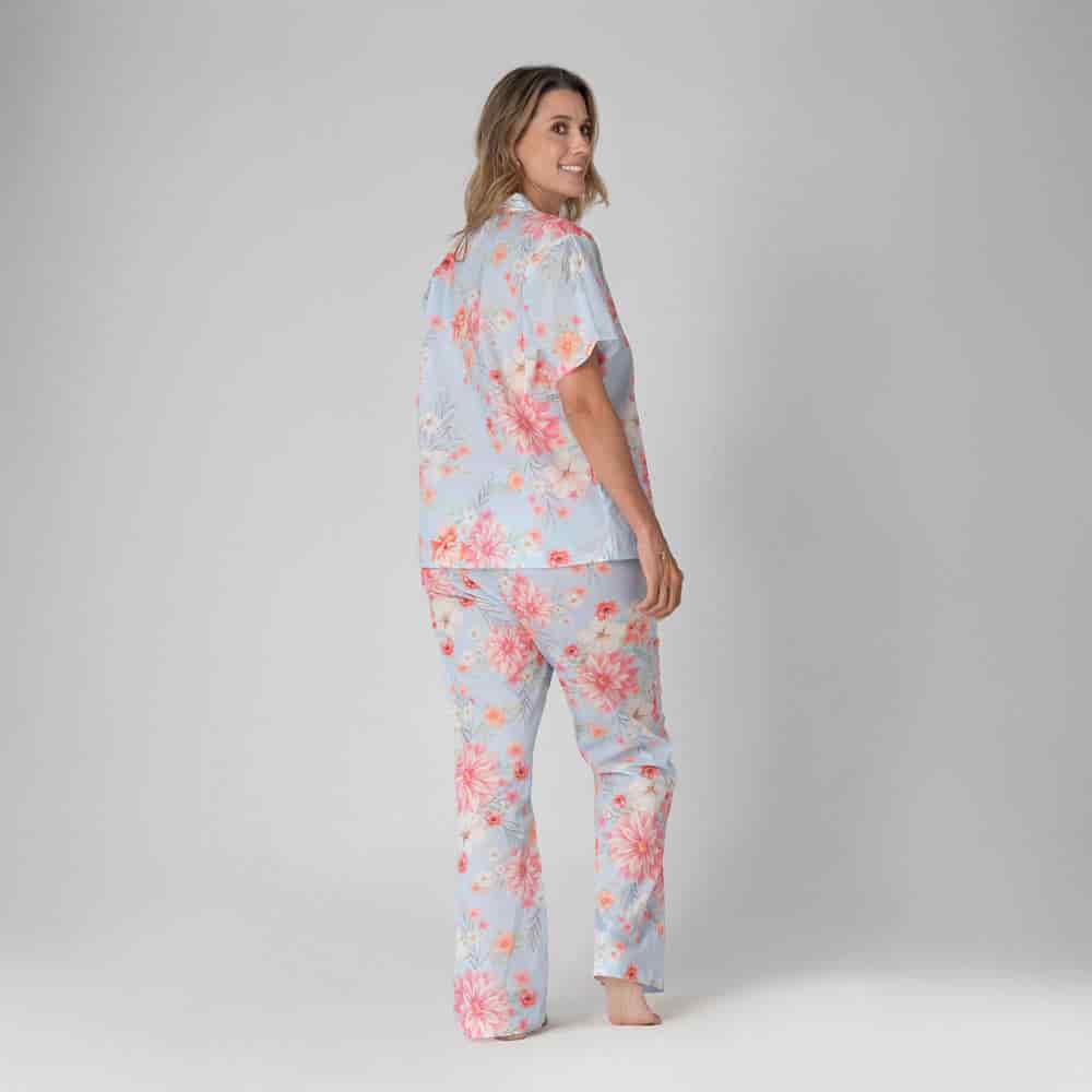 Conjunto de Pijama Pantalón Largo Flores. - miniatura 2