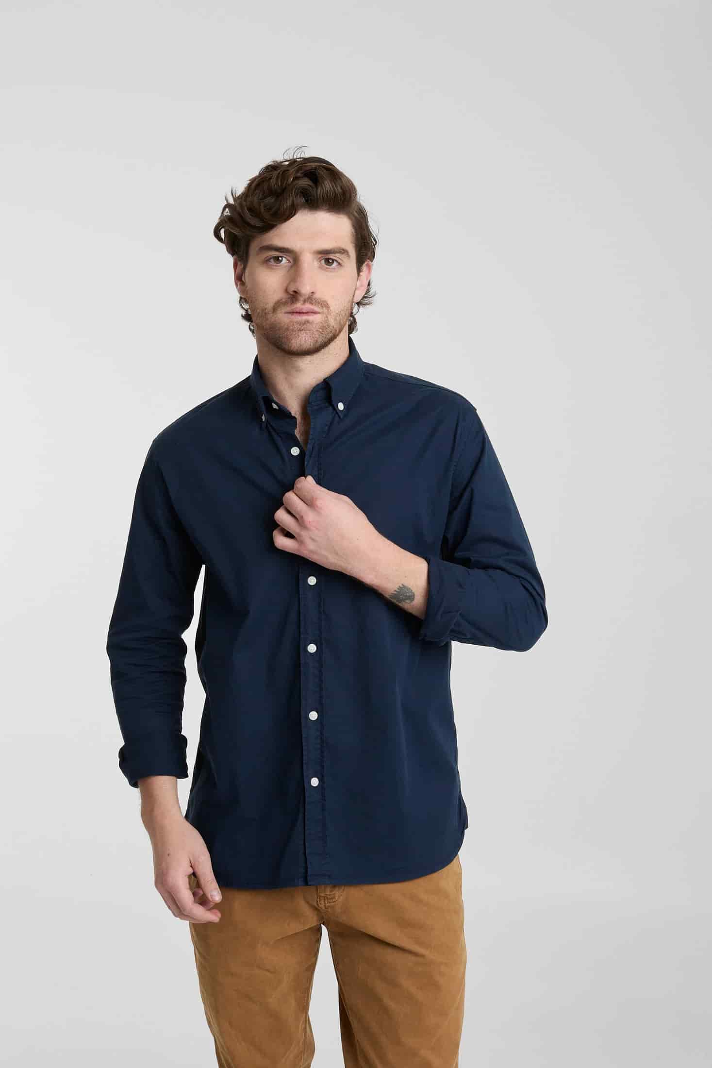 Camisa azul oscura - miniatura 2