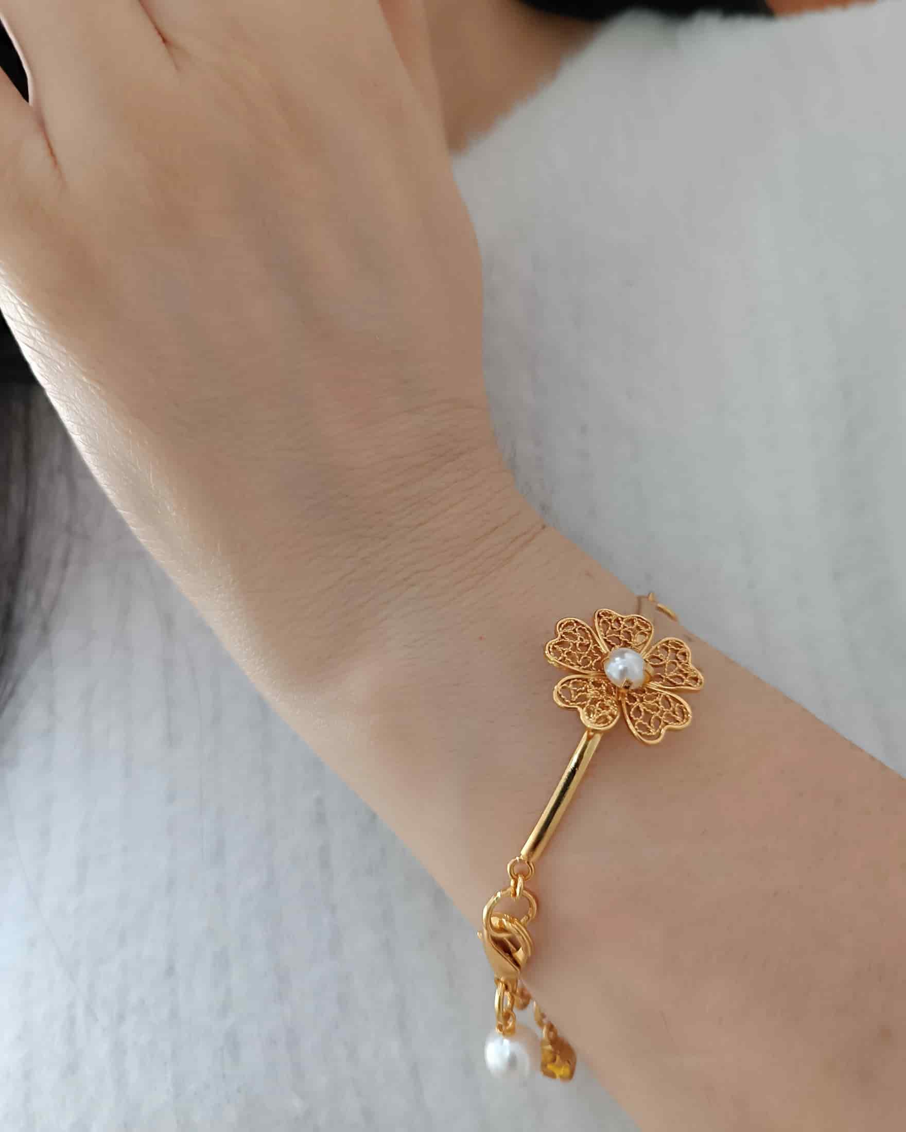 Brazalete en filigrana con colgantes Nadia - miniatura 2