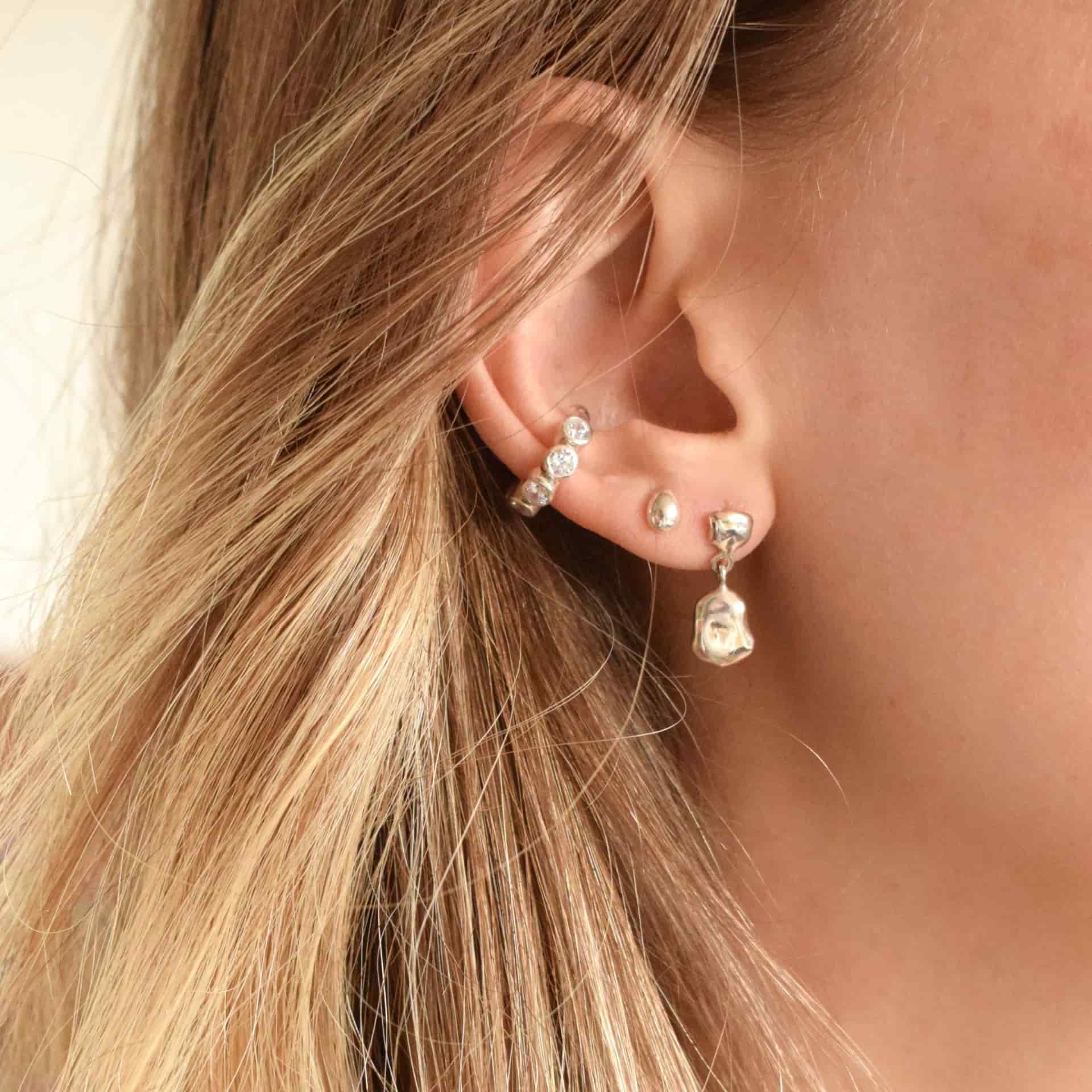 Ear Cuff Circones Blanco - miniatura 1