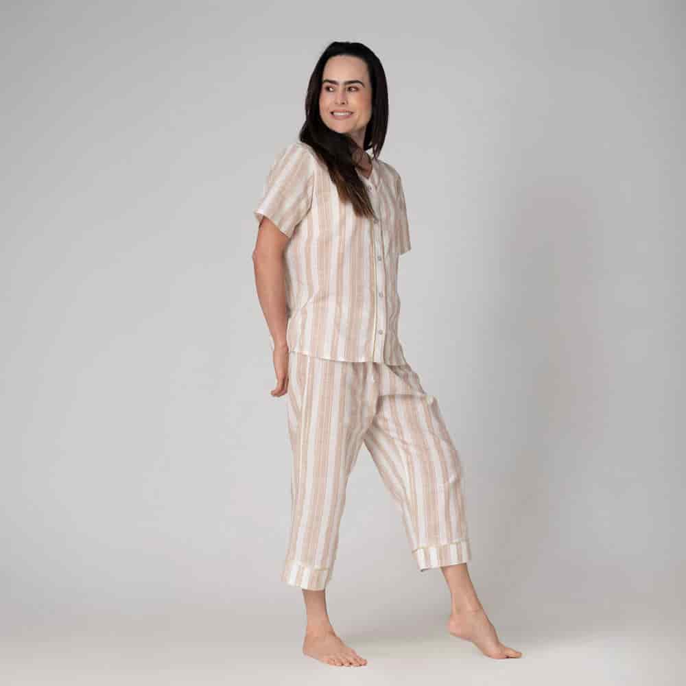 Conjunto Pijama Capri Rayas Caramelo Dorado. - miniatura 1