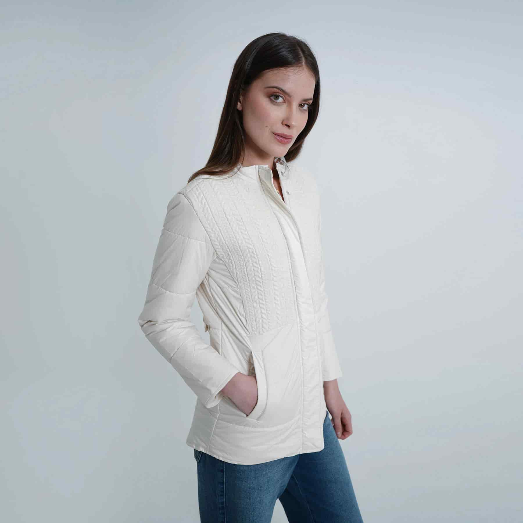 Chaqueta acolchada cuello alto con tejido - miniatura 11