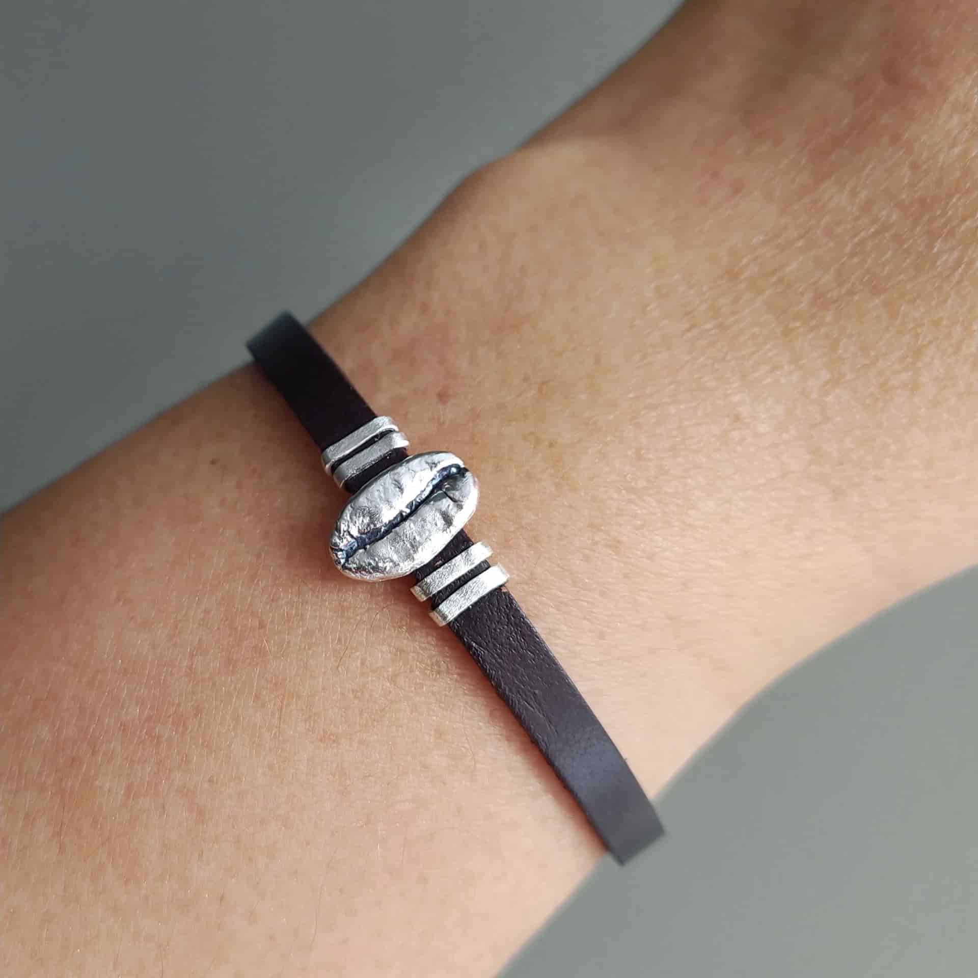 Pulsera Café Gesha en plata envejecida con cuero plano - miniatura 3