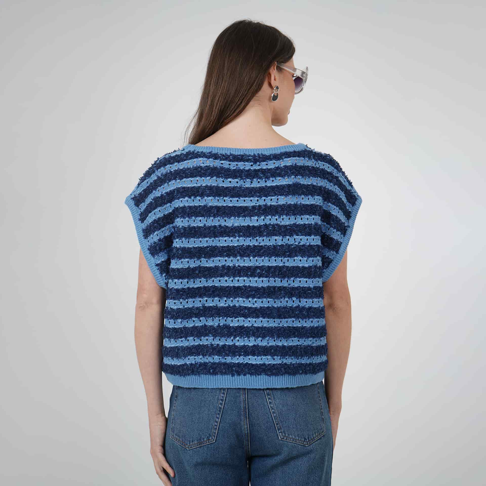 Sweater tipo chaleco oversize estampado - miniatura 3