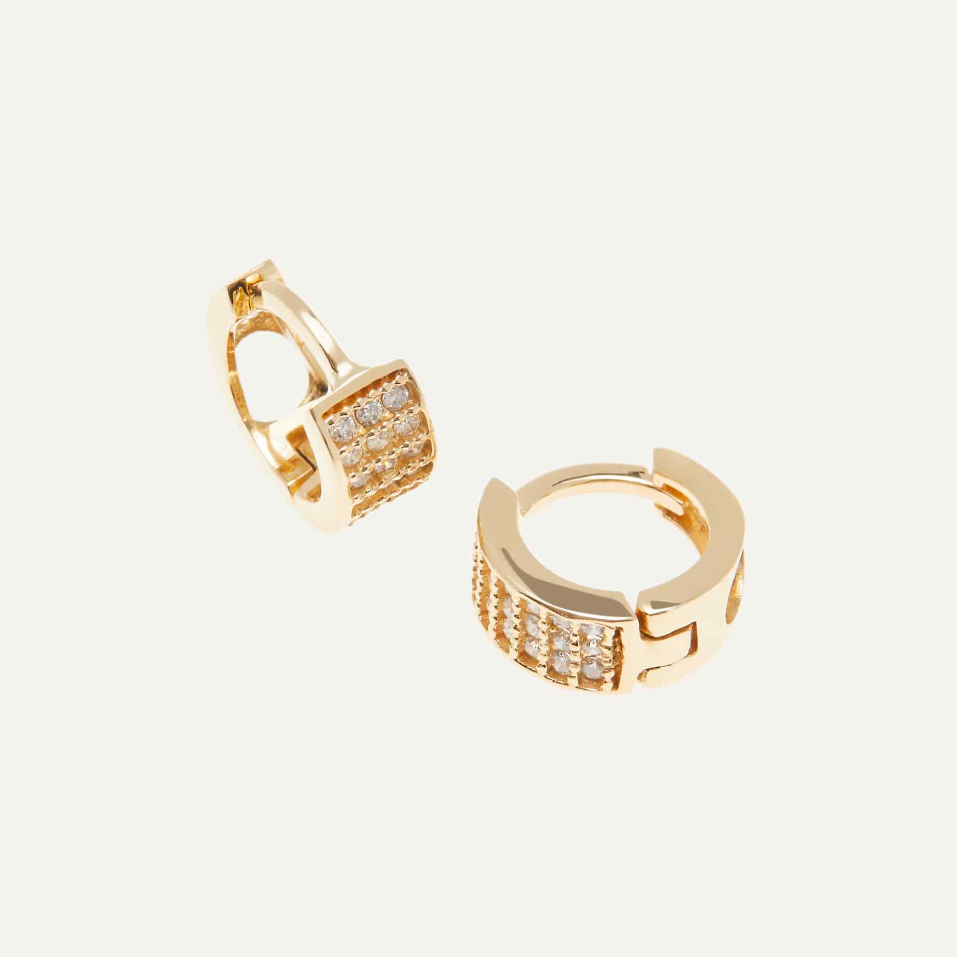 Arete Huggie Chubby tres lineas - miniatura 2