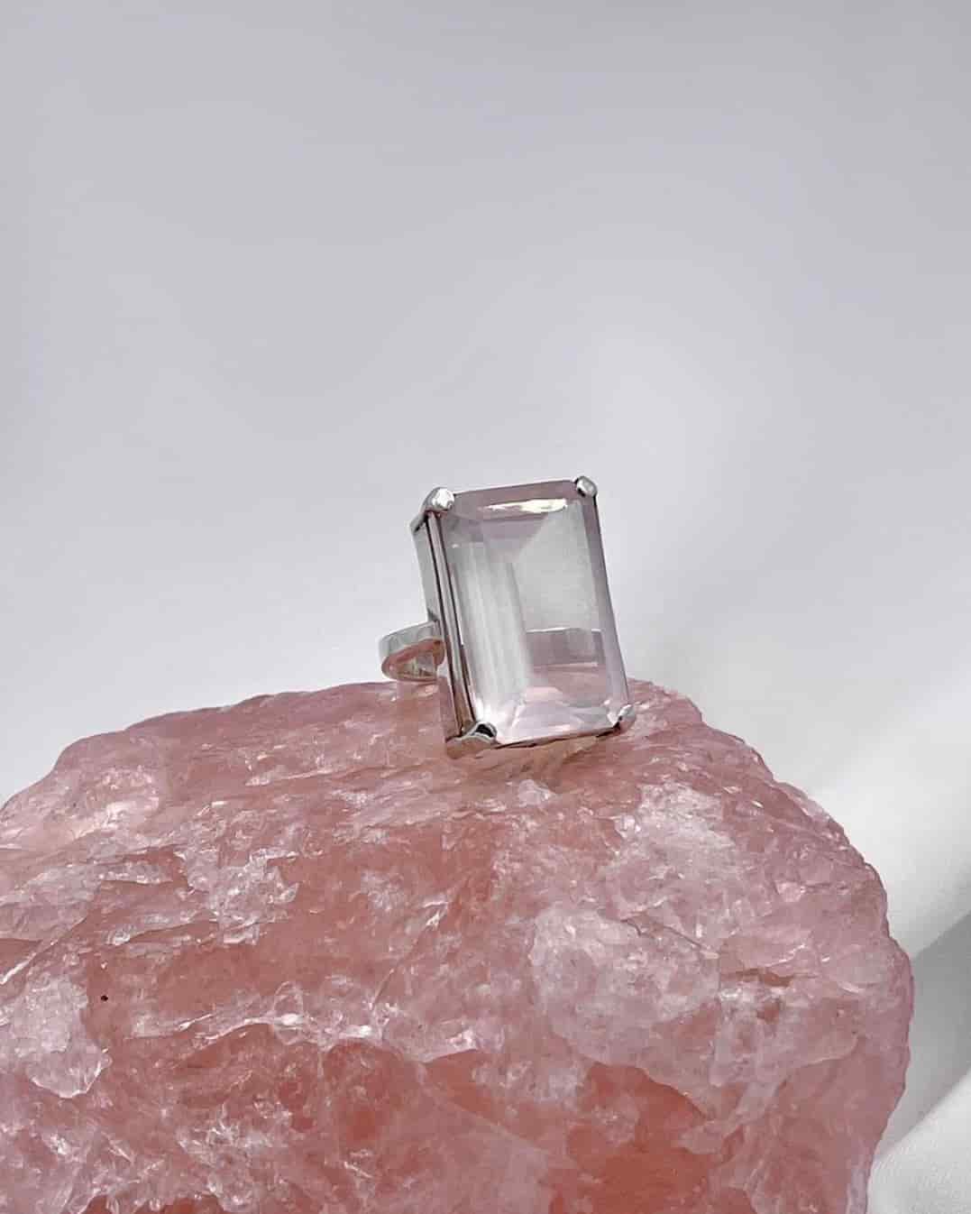 Dije Cuarzo rosa Ovalo Facetado - miniatura 2