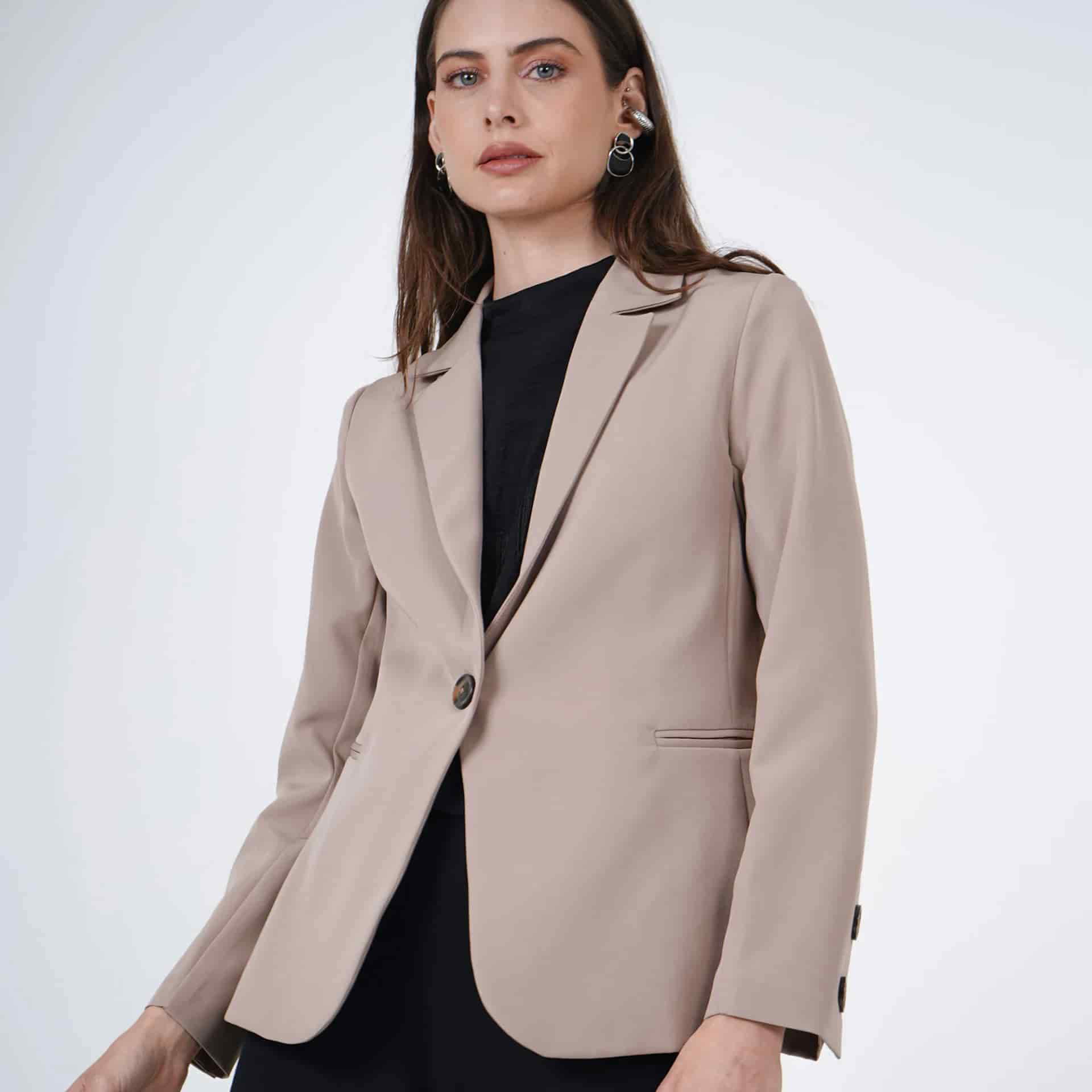 Chaqueta blazer básico con solapa y botones - miniatura 17