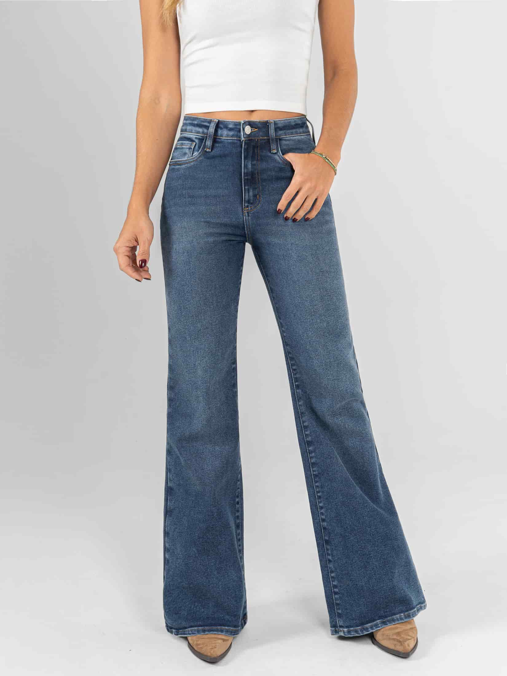 Ref: 065740 Jean flare stretch, bota ancha, tiro alto, tono azul medio oscuro. - miniatura 1