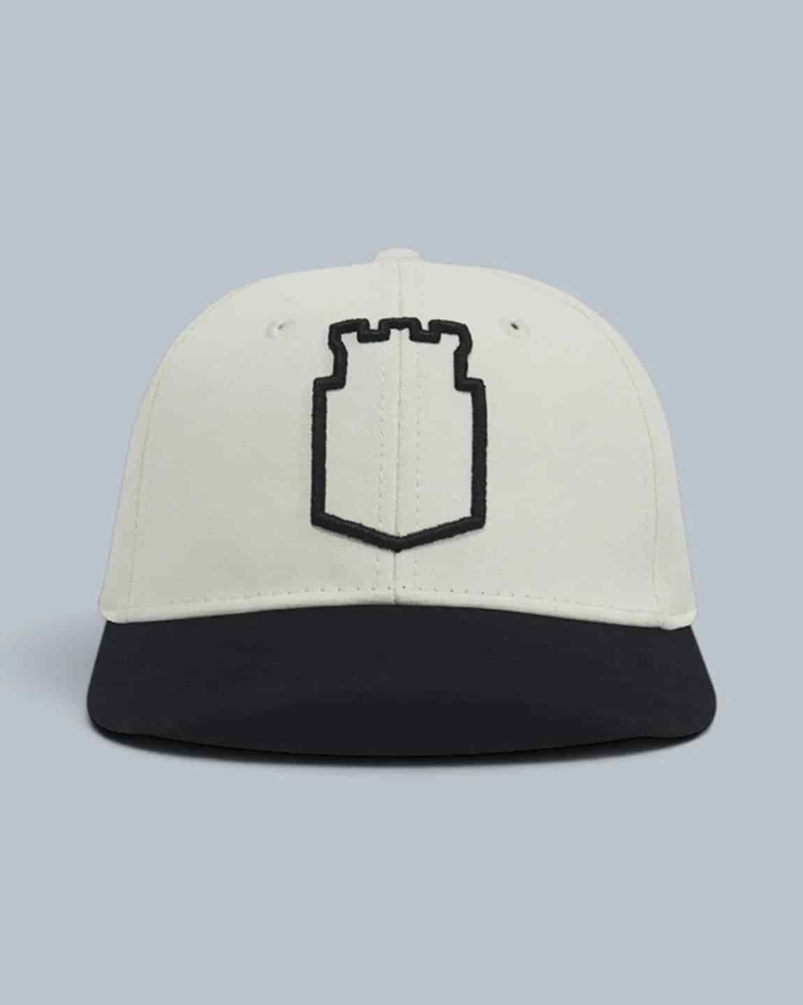 GORRA BEIGE ESCUDO SILUETA - miniatura 1