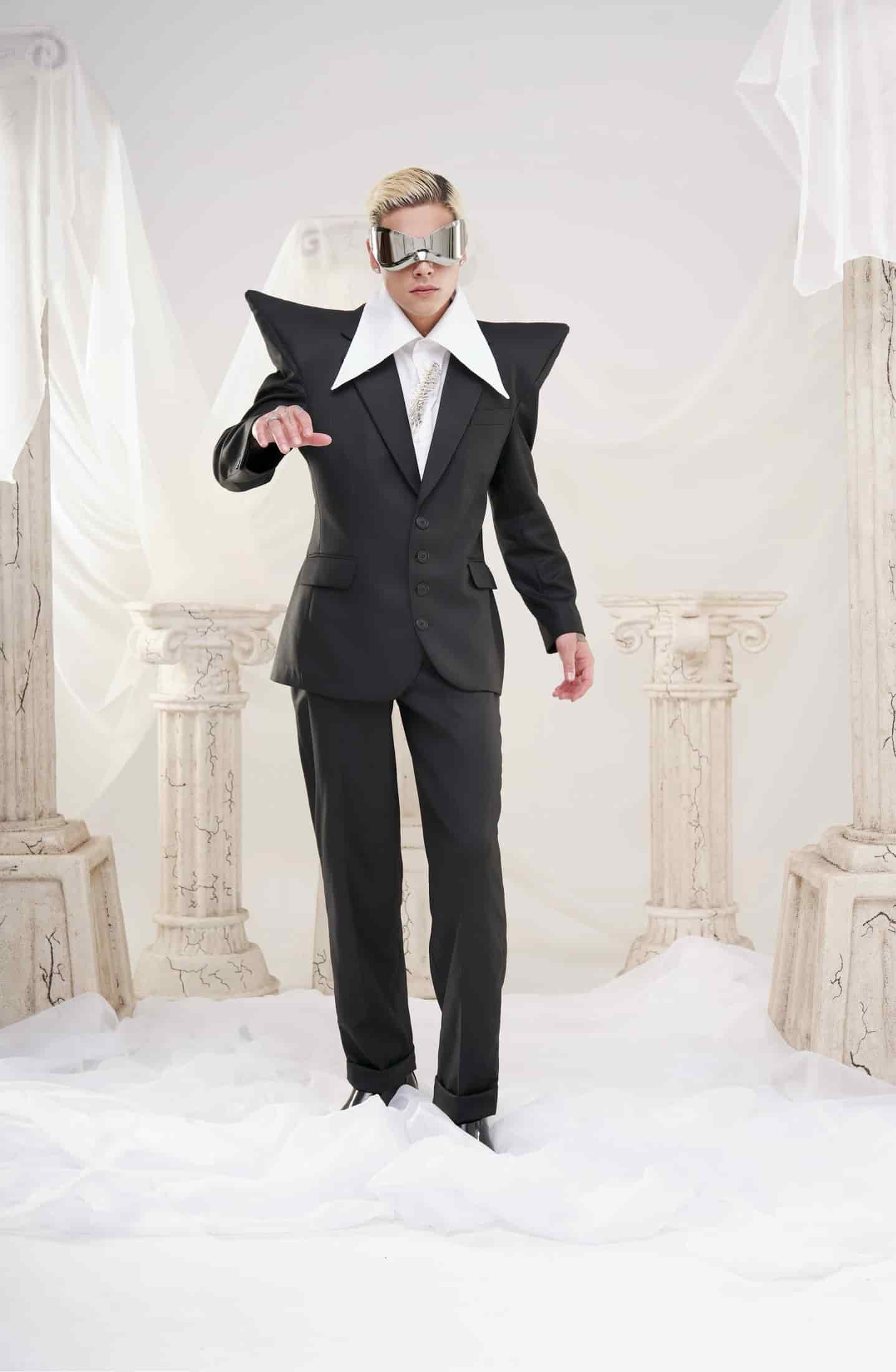 TRAJE VANGUARD - miniatura 1