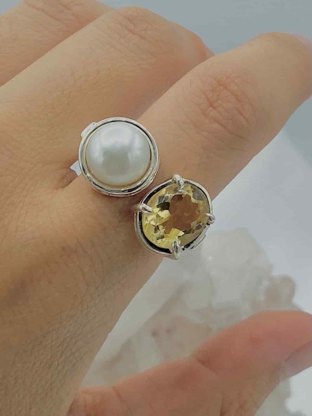 Anillo Doble Citrino y Perla Colección Armonía Dual - miniatura 2