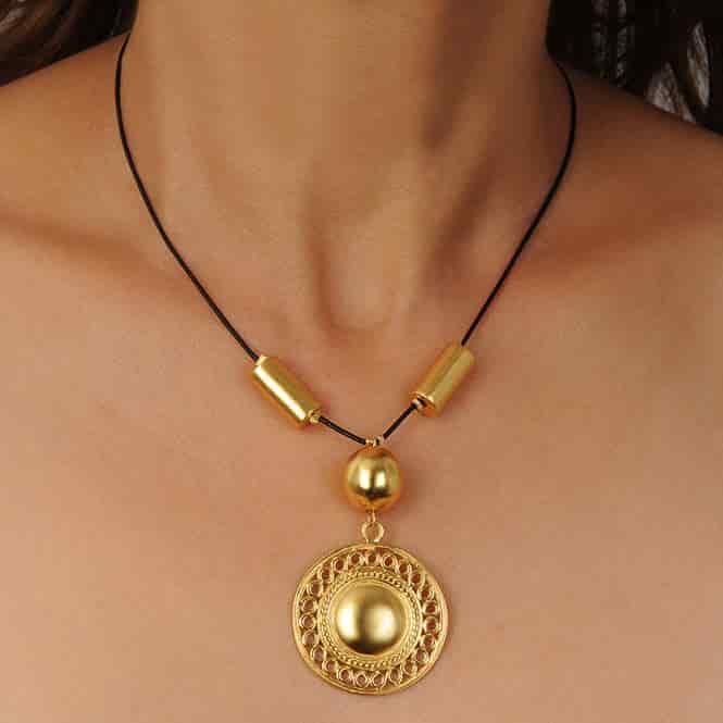 Collar Cuero Negro y Dije Mediano Pectoral de Círculos Muisca - miniatura 2