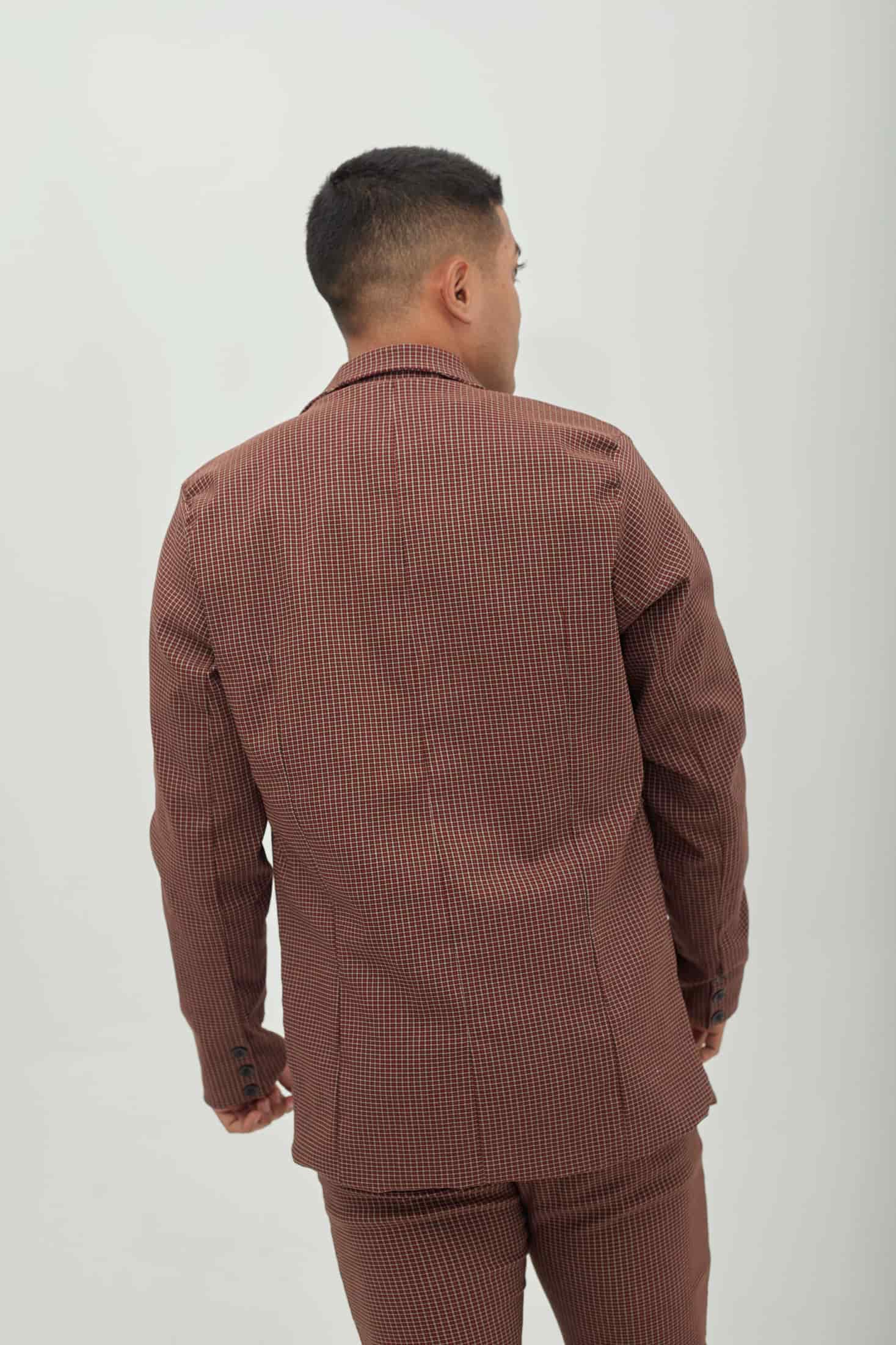 Traje Clásico Essential Vinotinto - miniatura 3