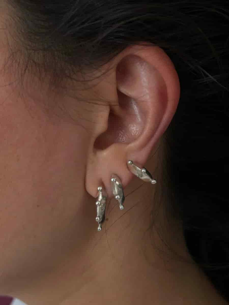 Micro Crescent Hoops Silver - miniatura 3