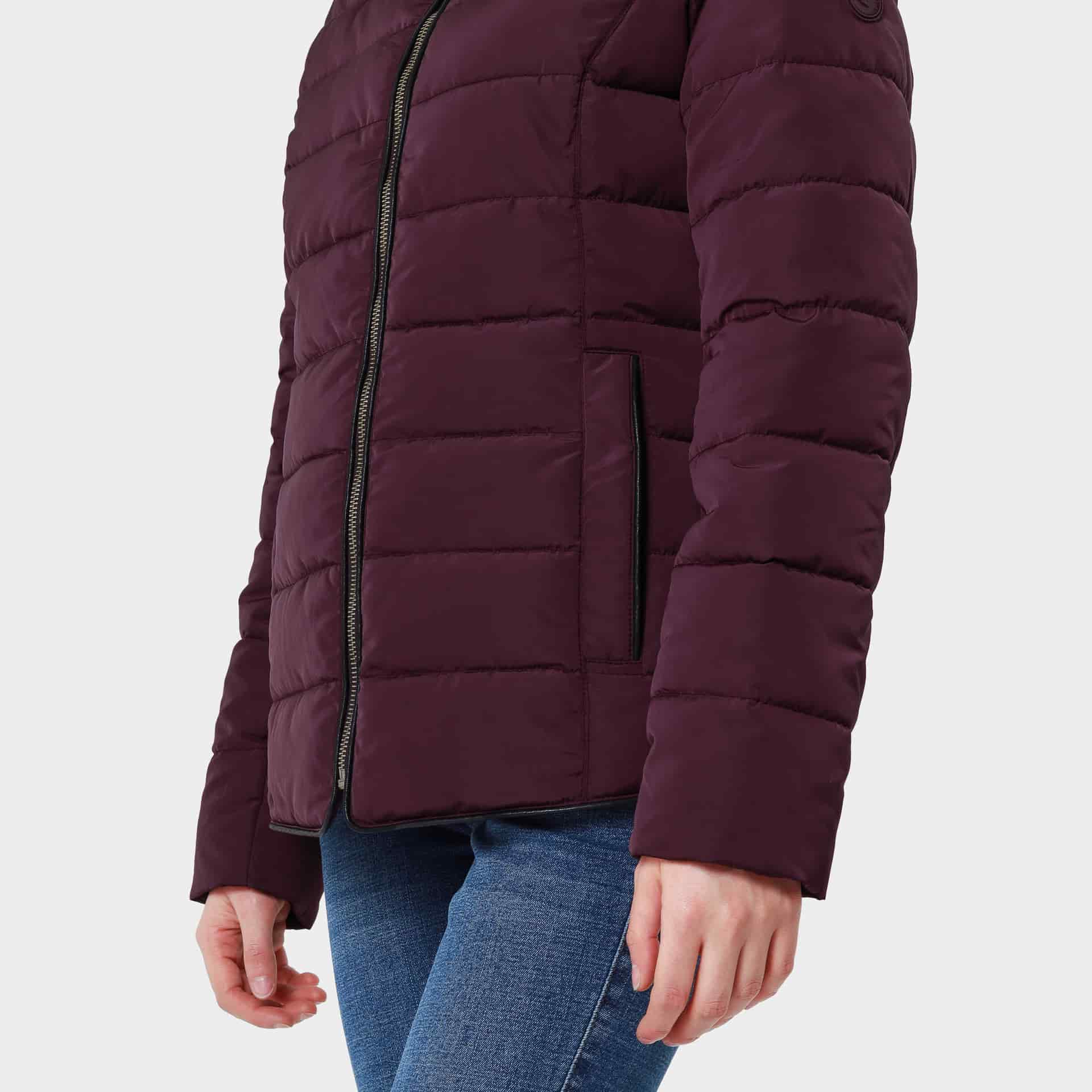 Chaqueta acolchada cuello alto con capucha interna - miniatura 12
