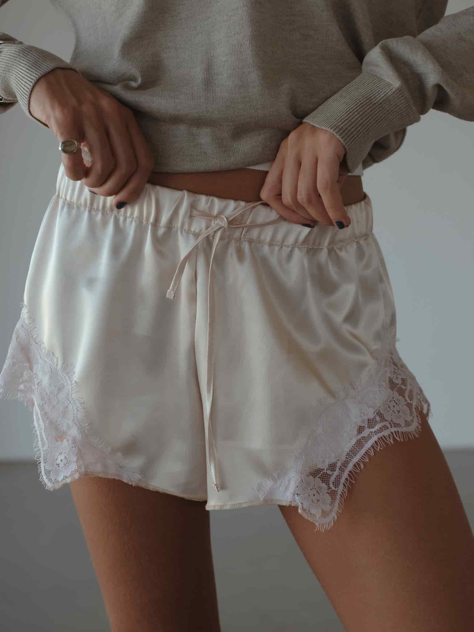 BLONDE MINI SHORT - SOFT WHITE - miniatura 1